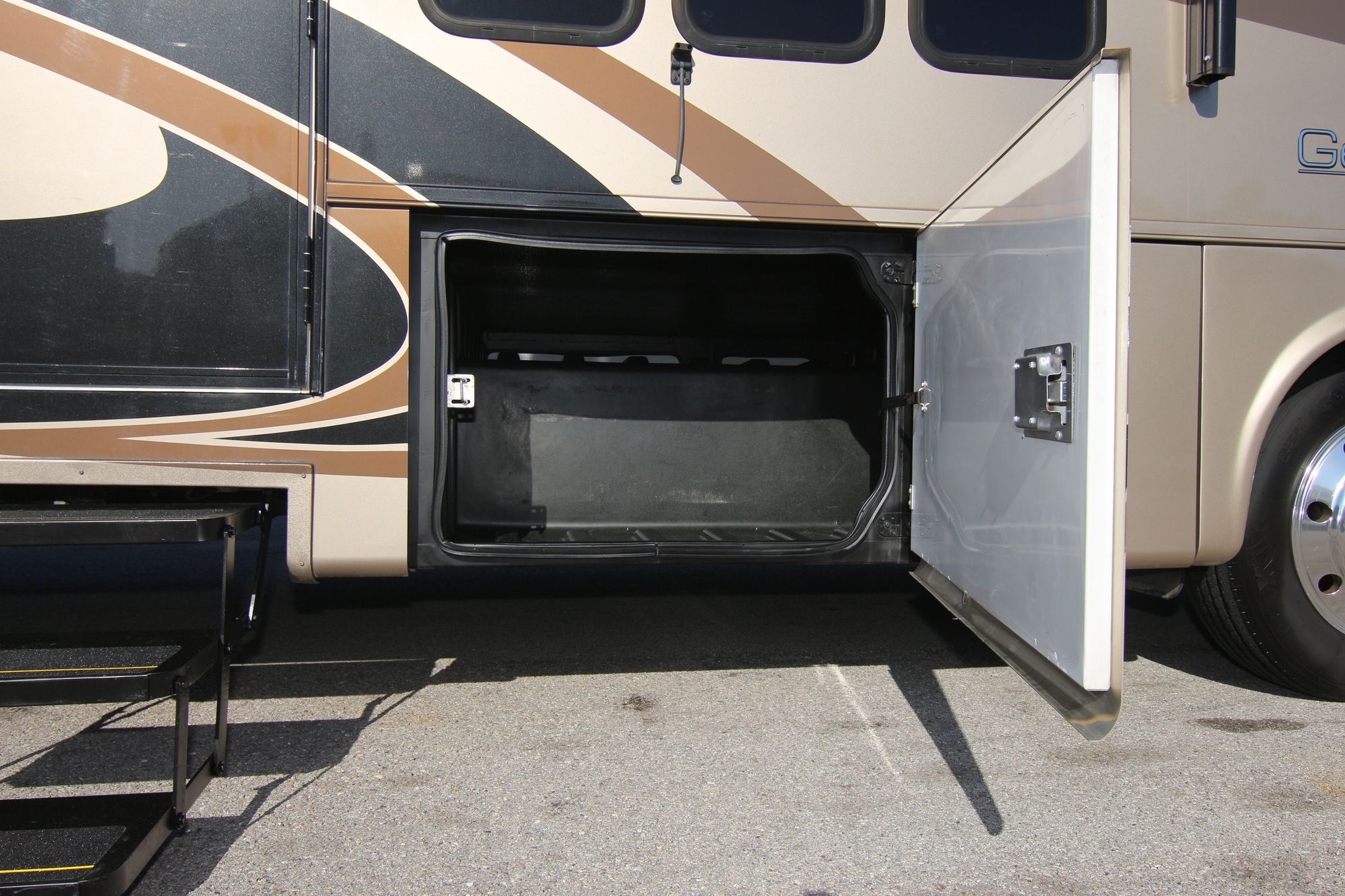 Used 2010 Forest River Georgetown 373 Class A  For Sale