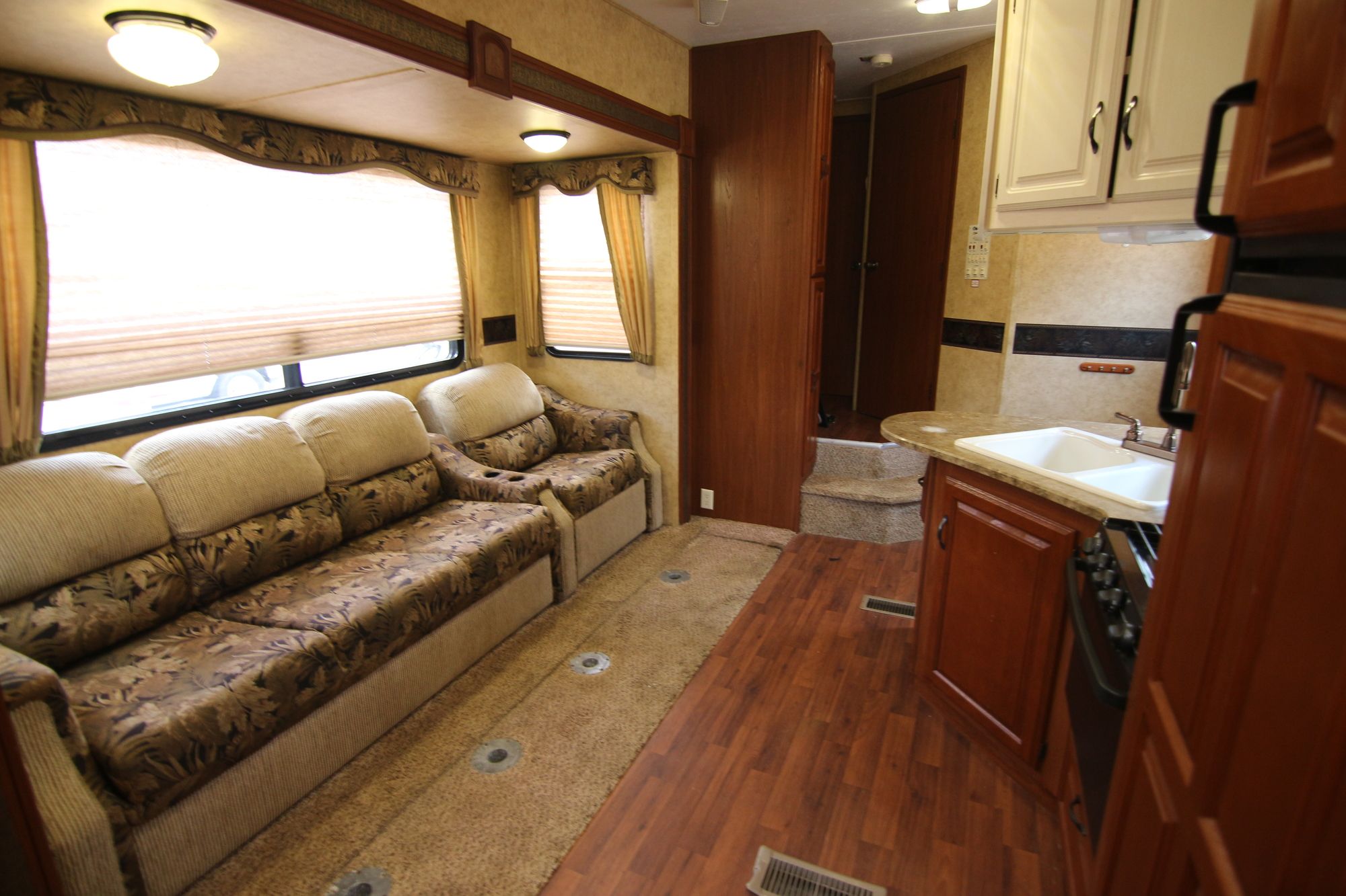 Used 2011 Keystone Outback 329BH Fifth Wheel  For Sale