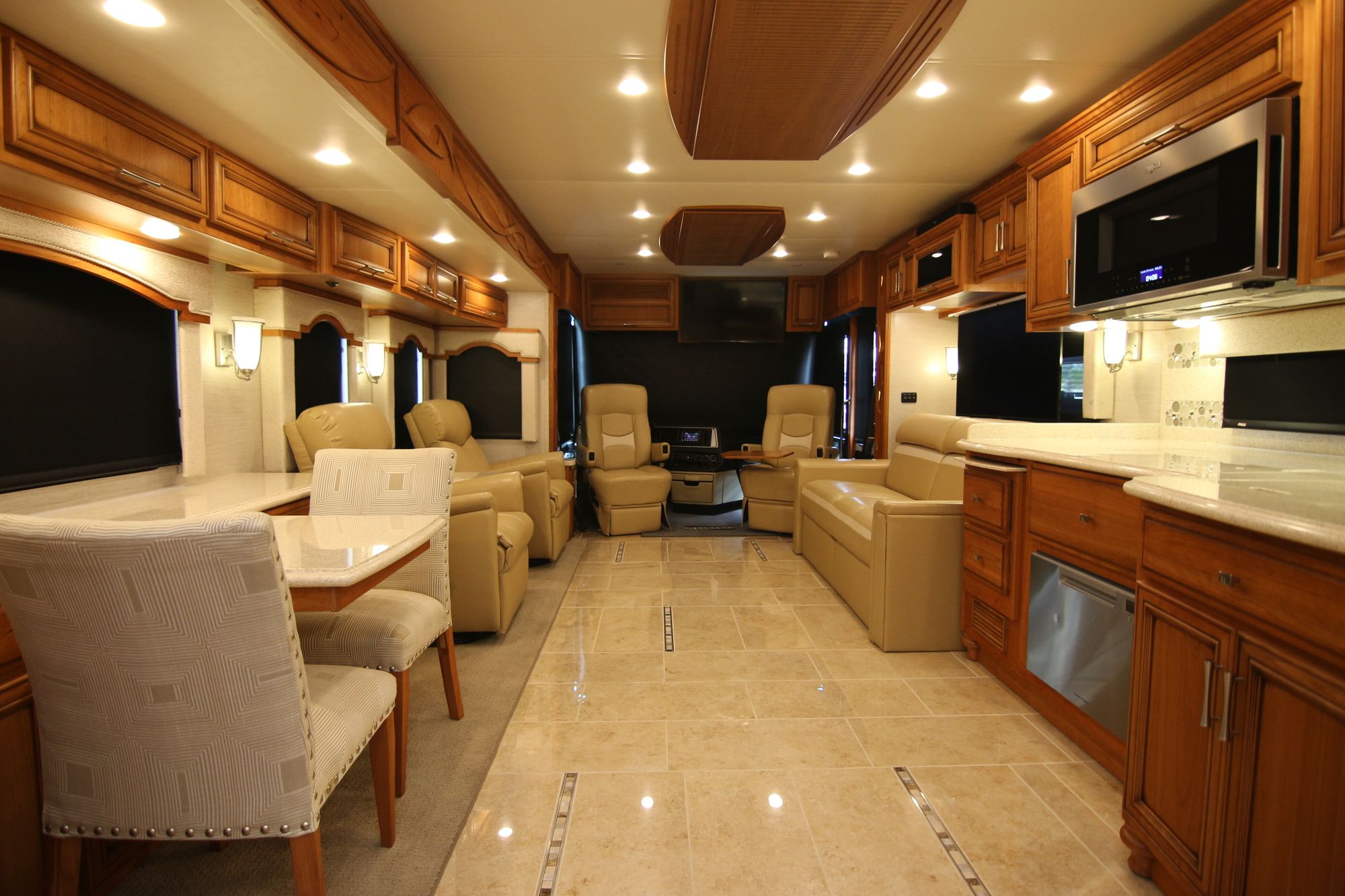 Used 2018 Newmar Ventana 4369 Class A  For Sale