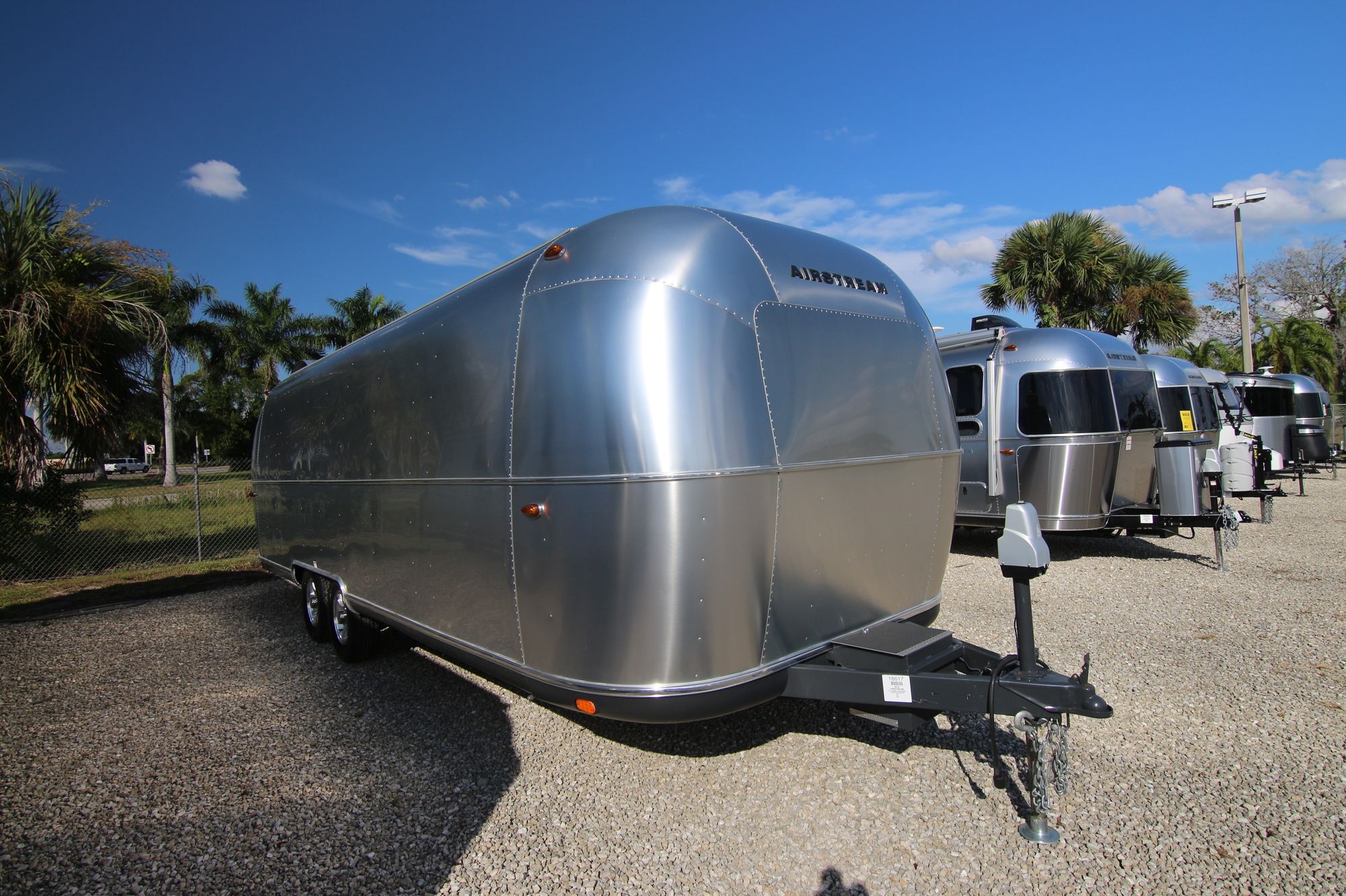 Used 2016 Airstream Flying Cloud 27 Travel Trailer  For Sale