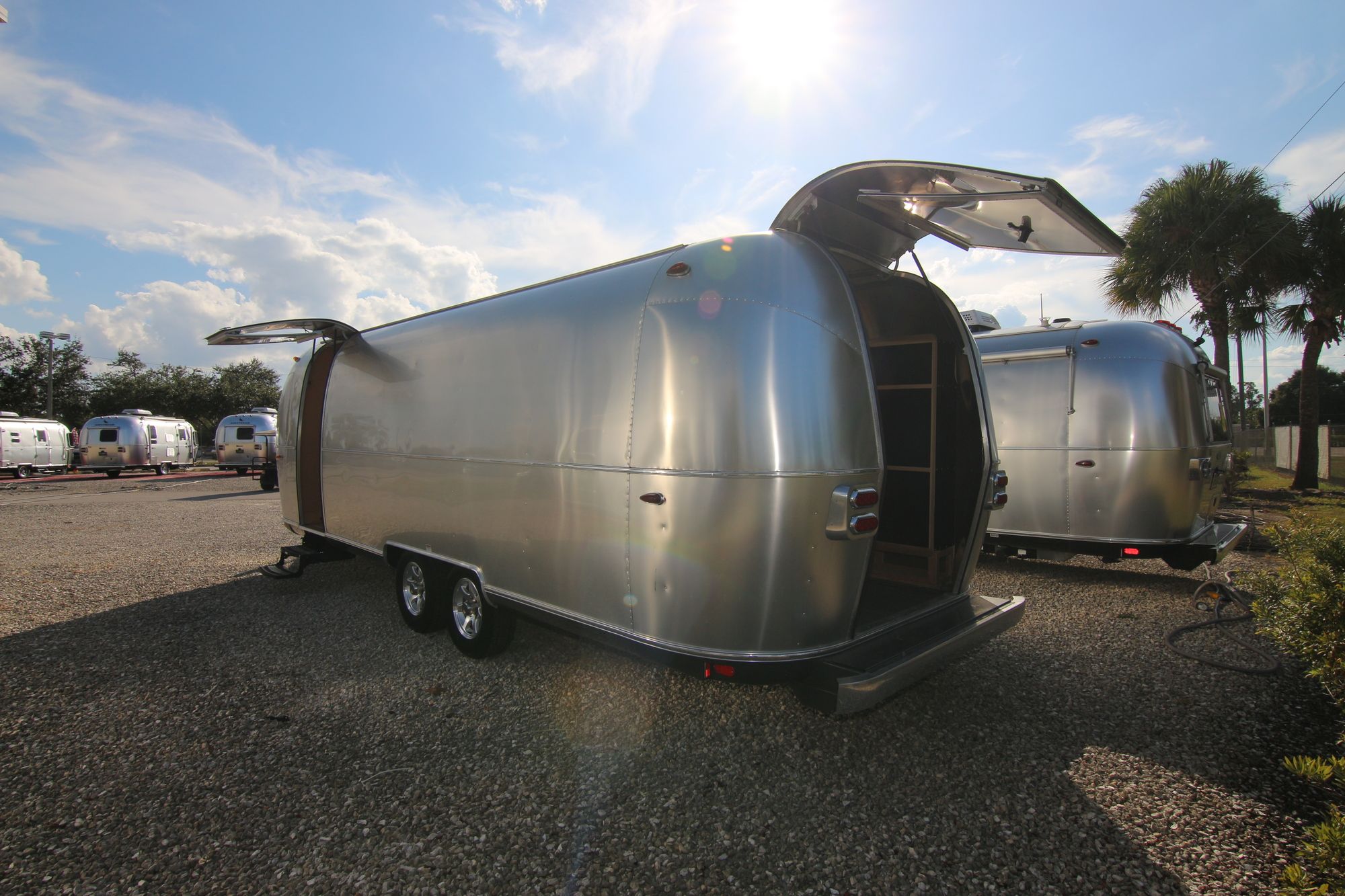 Used 2016 Airstream Flying Cloud 27 Travel Trailer  For Sale