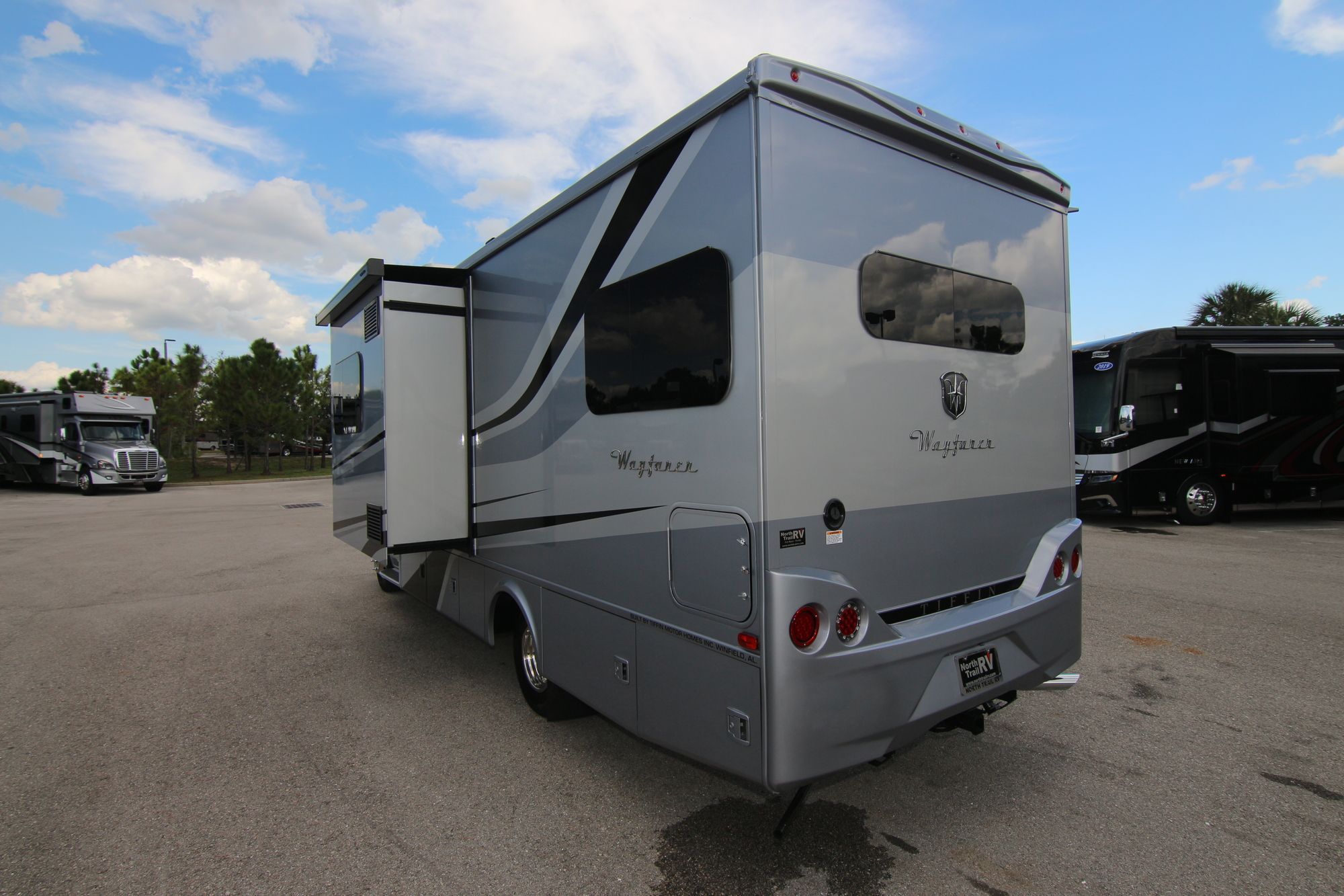 New 2020 Tiffin Motor Homes Wayfarer 24TW Class C  For Sale