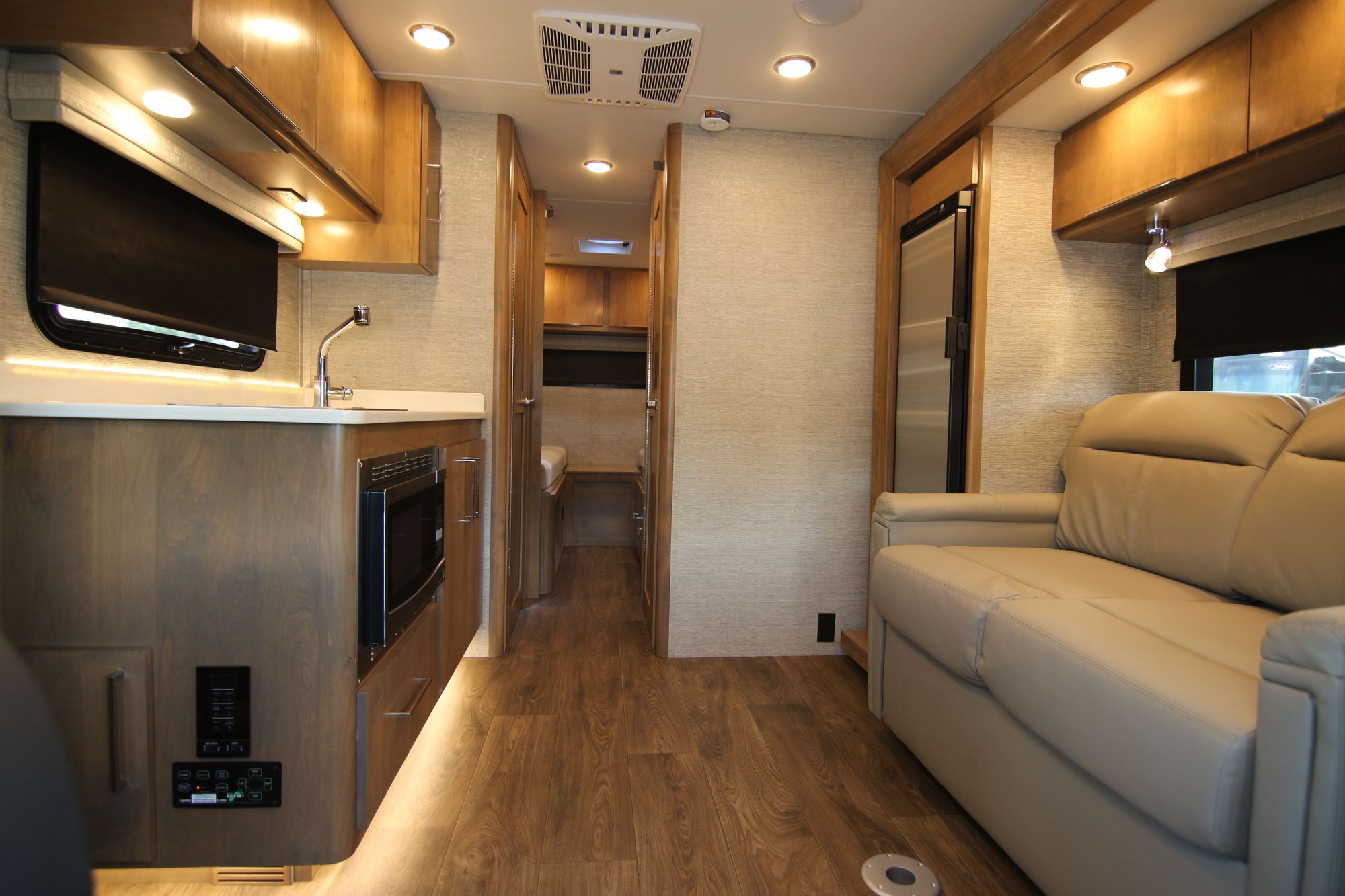 New 2020 Tiffin Motor Homes Wayfarer 24TW Class C  For Sale