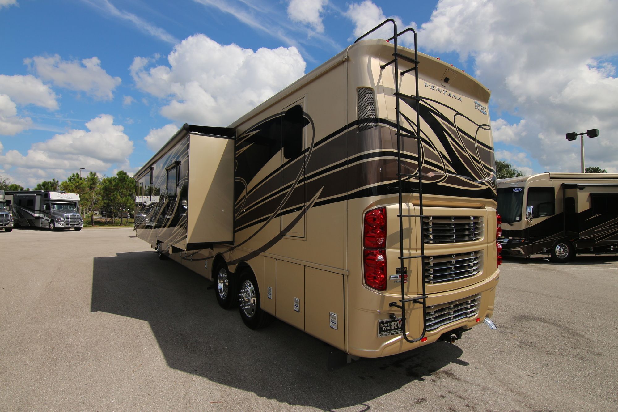 Used 2018 Newmar Ventana 4369 Class A  For Sale