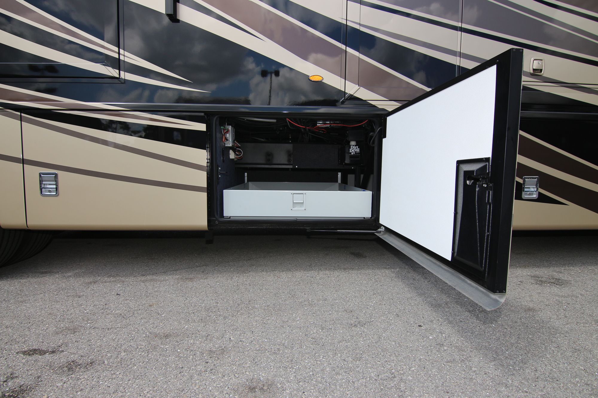 Used 2018 Newmar Ventana 4369 Class A  For Sale