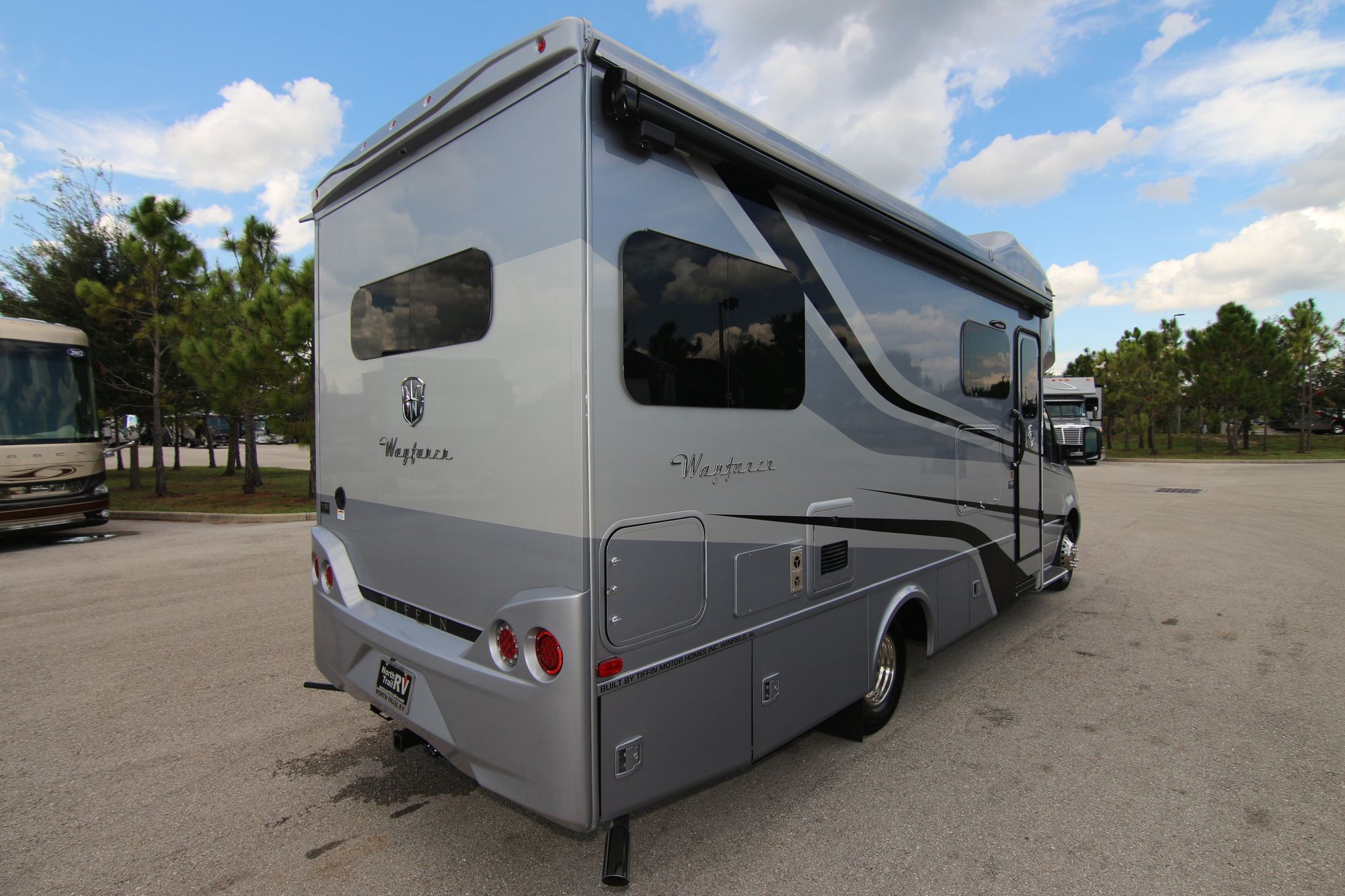 New 2020 Tiffin Motor Homes Wayfarer 24TW Class C  For Sale