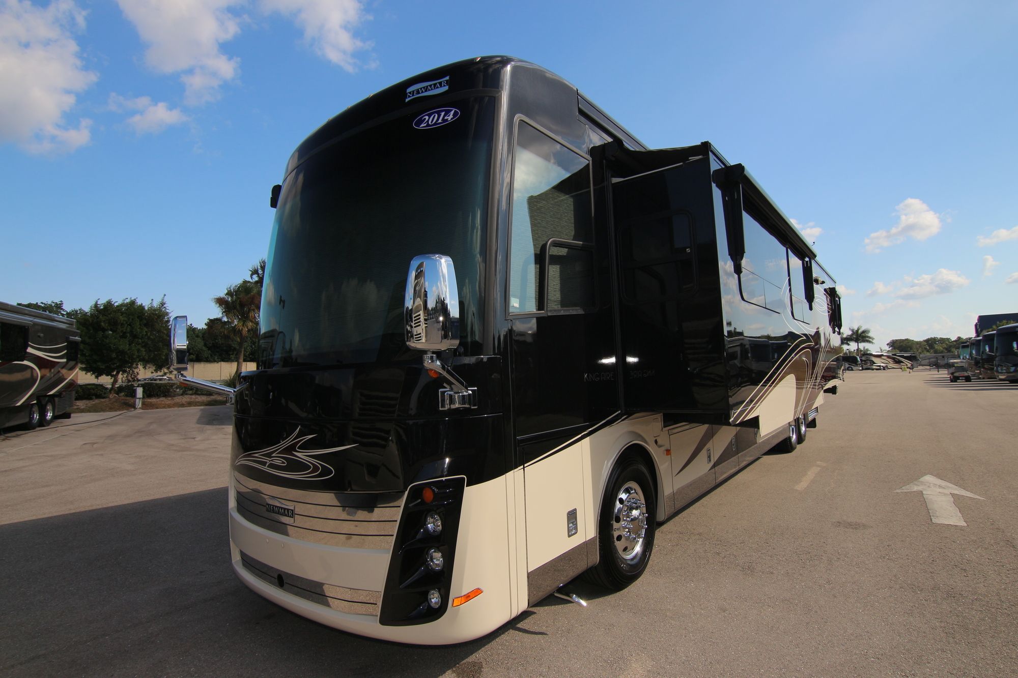 Used 2014 Newmar King Aire 4584 Class A  For Sale