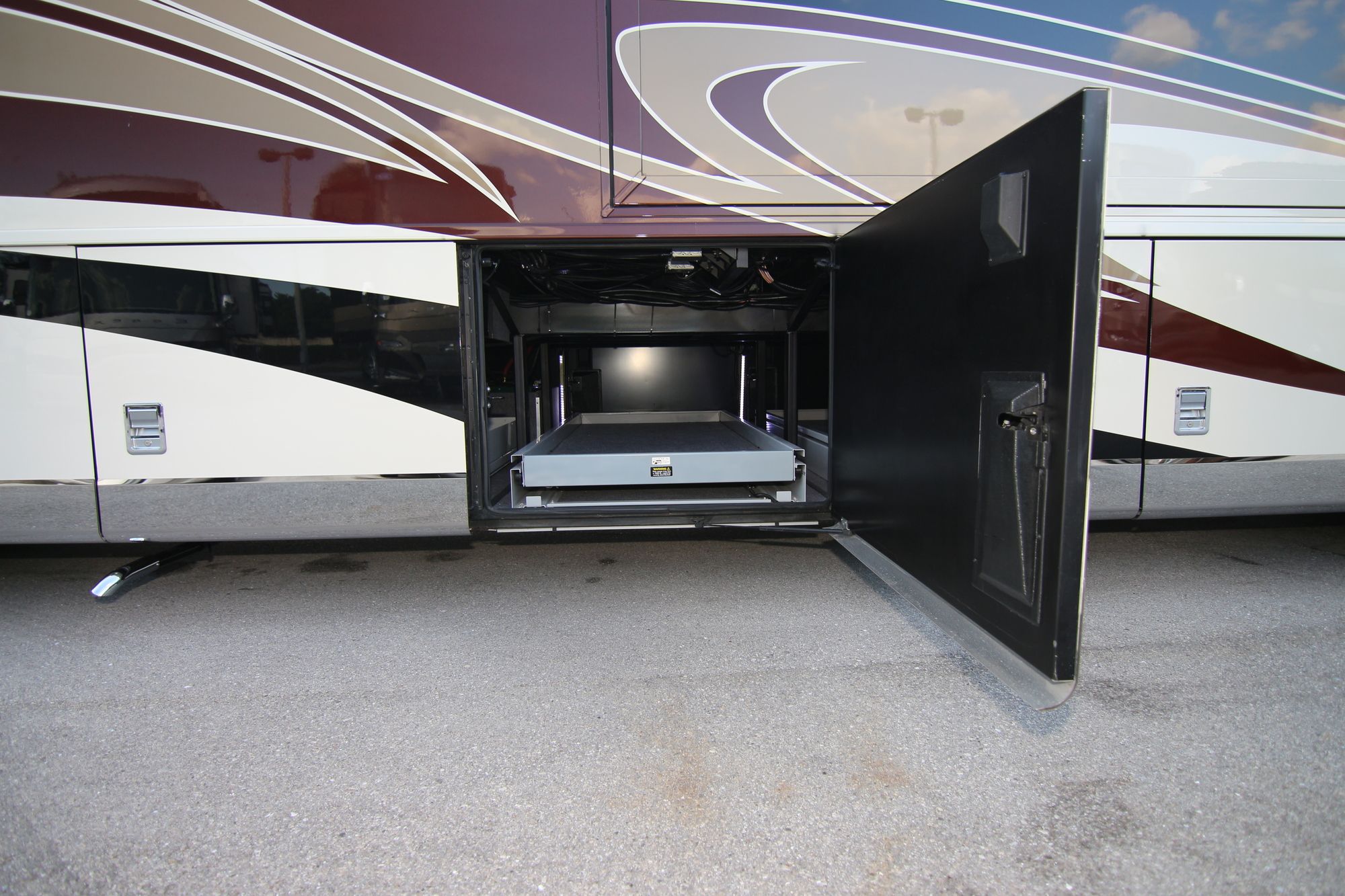 Used 2014 Newmar King Aire 4584 Class A  For Sale