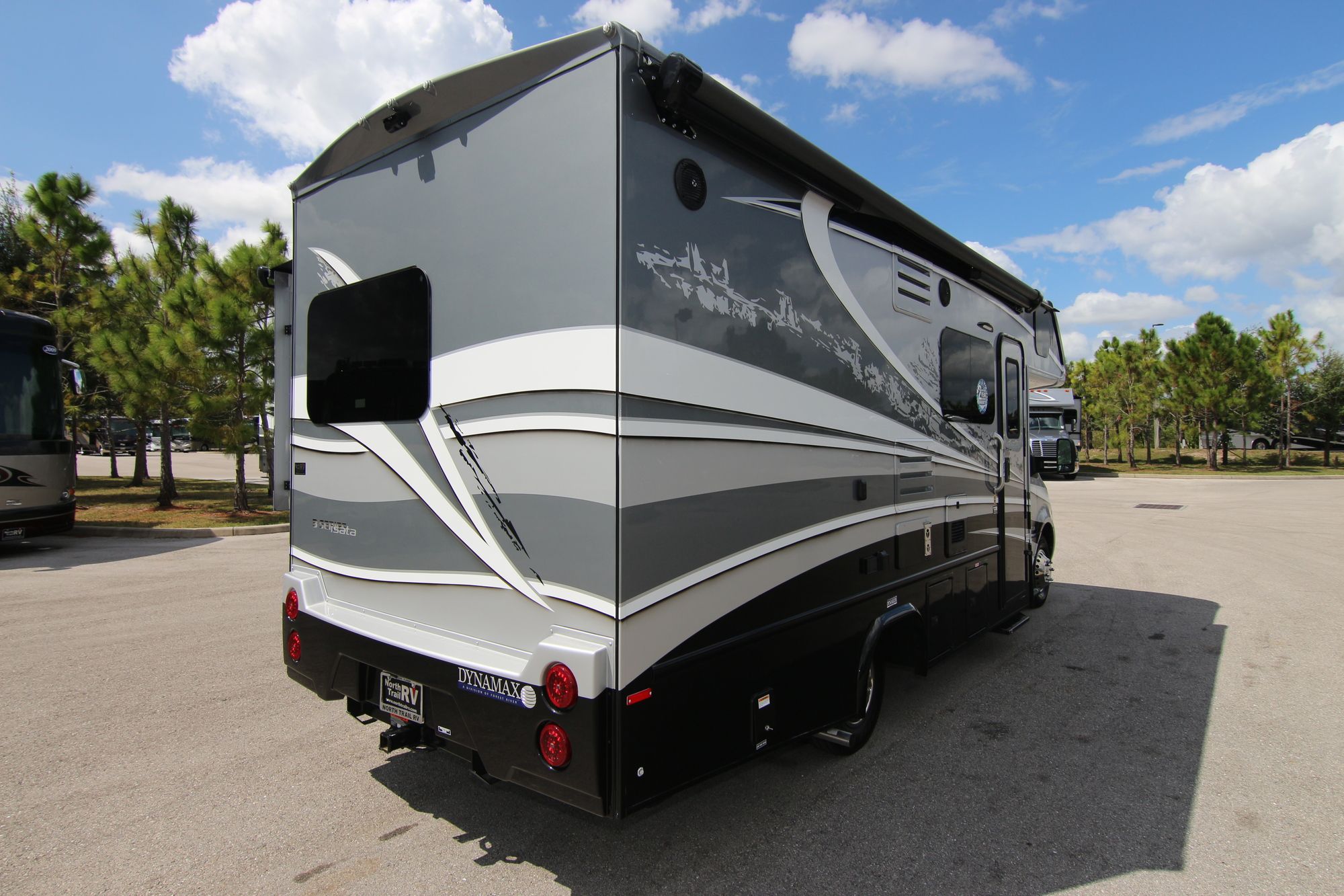 New 2020 Dynamax Isata 3 24FW Class C  For Sale