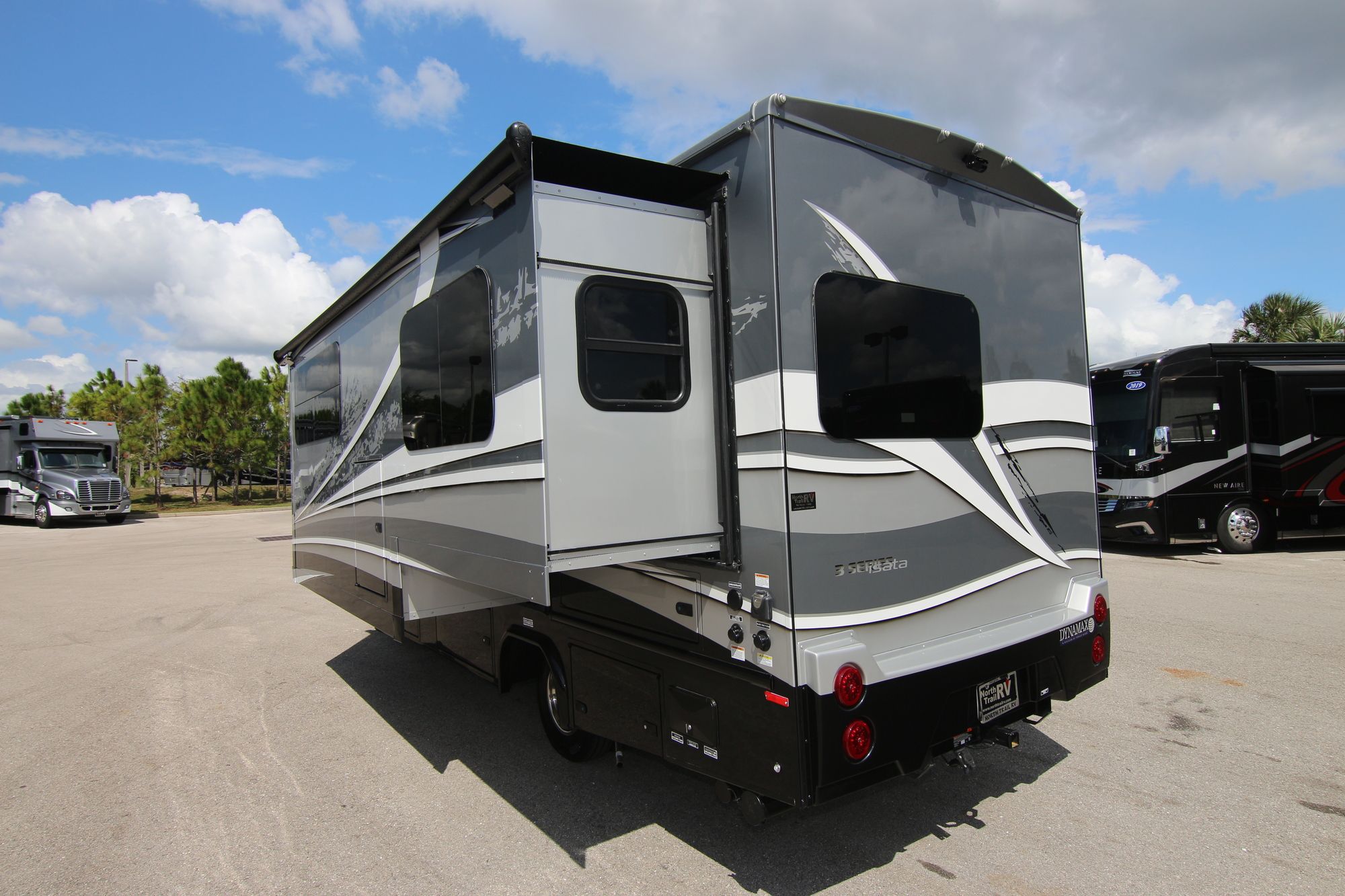 New 2020 Dynamax Isata 3 24FW Class C  For Sale