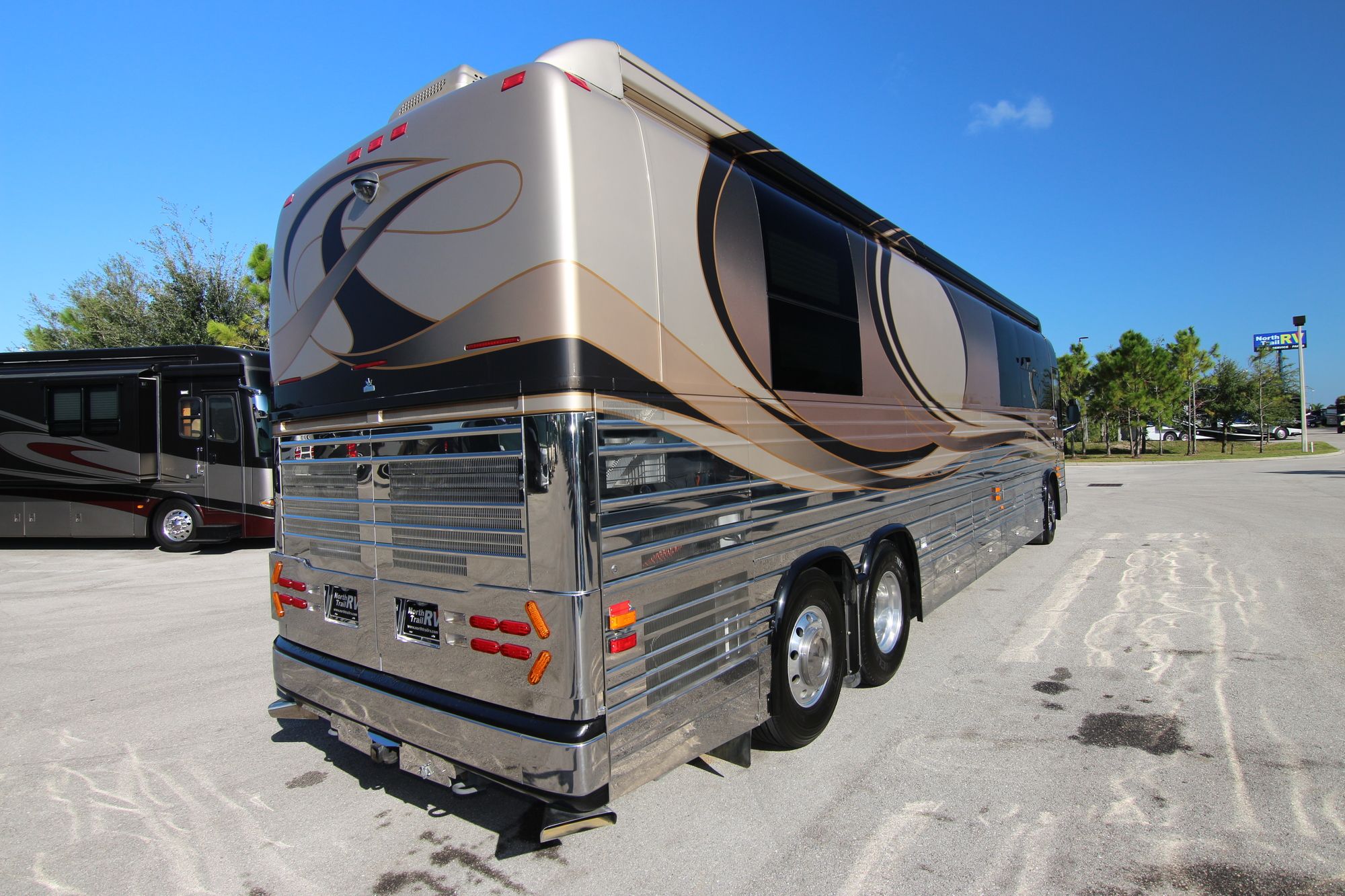 Used 2008 Prevost Parliament XL240 Class A  For Sale