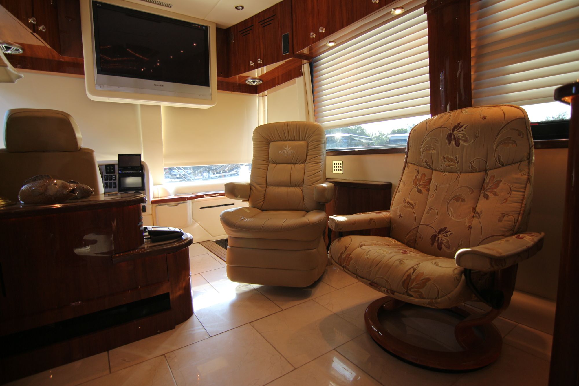 Used 2008 Prevost Parliament XL240 Class A  For Sale