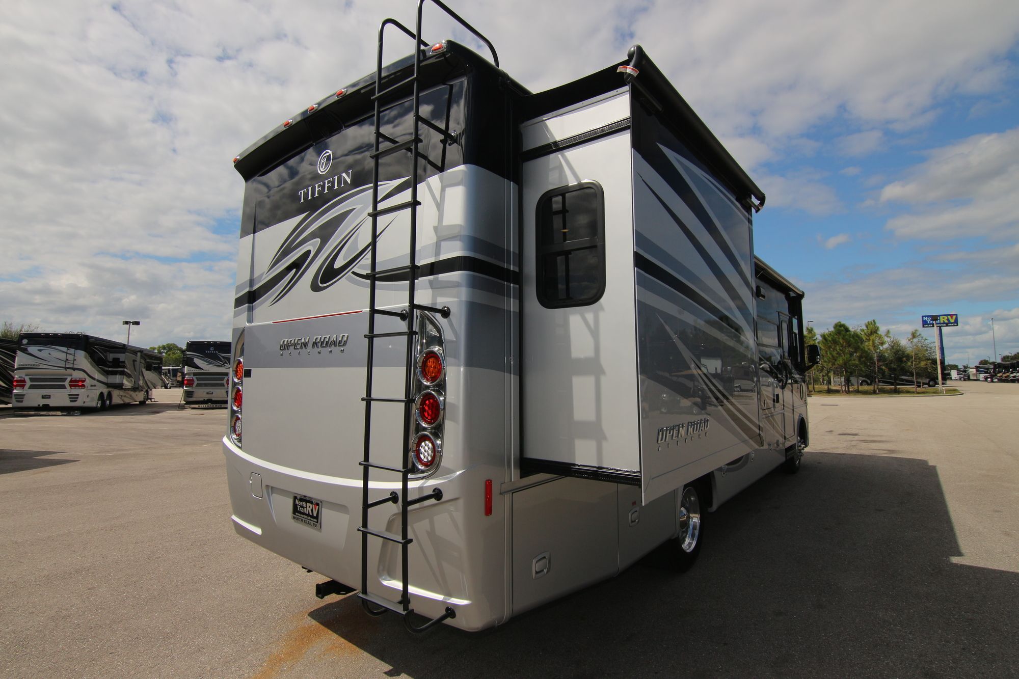 New 2020 Tiffin Motor Homes Allegro 32SA Class A  For Sale