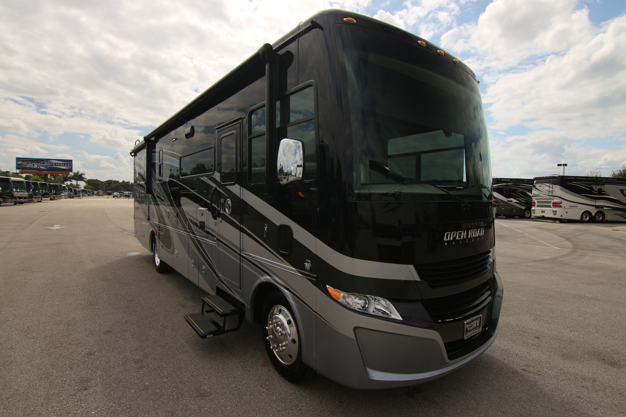 New 2020 Tiffin Motor Homes Allegro 32SA Class A  For Sale