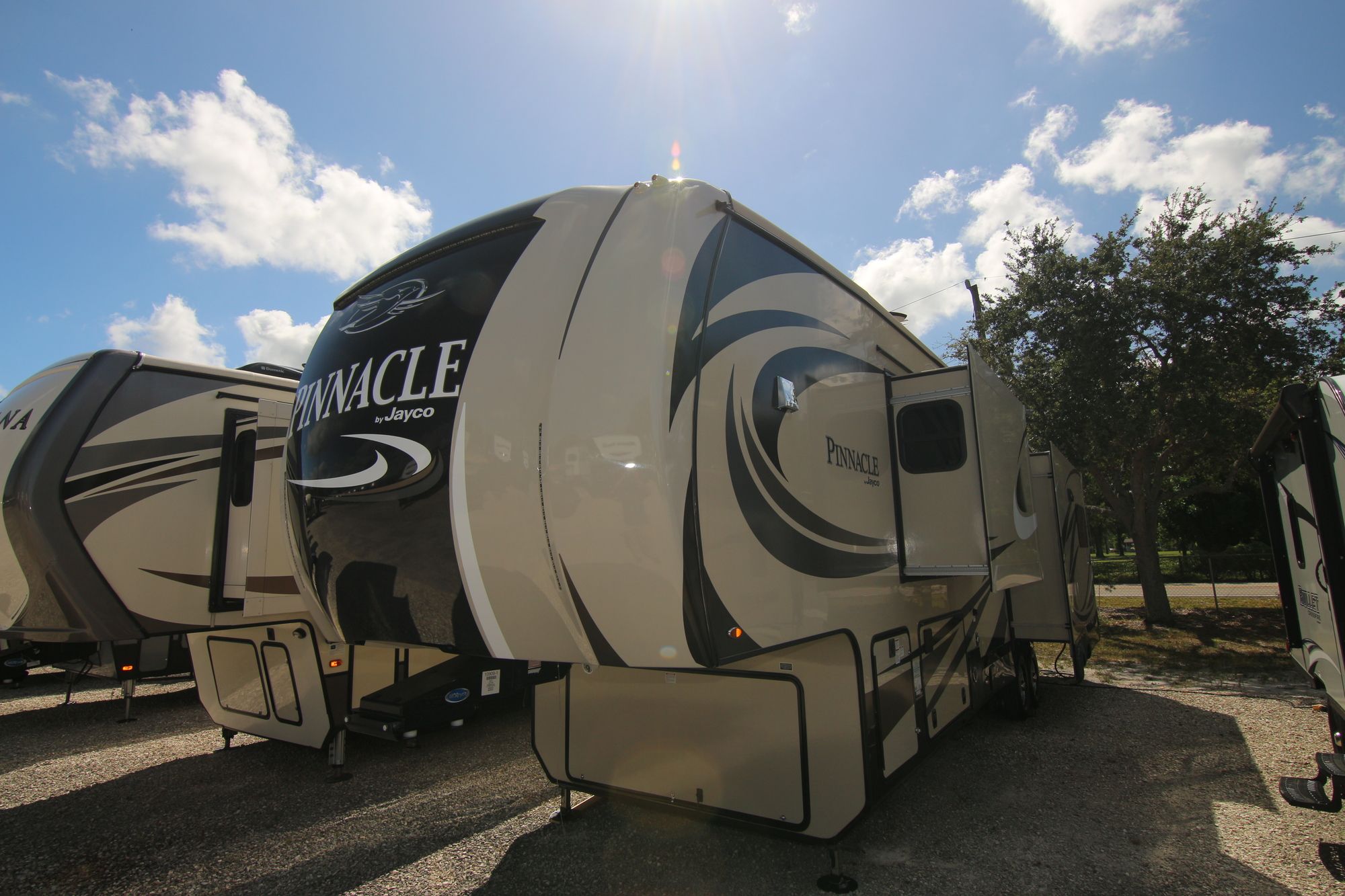 Used 2017 Jayco Pinnacle 36FBTS Fifth Wheel  For Sale