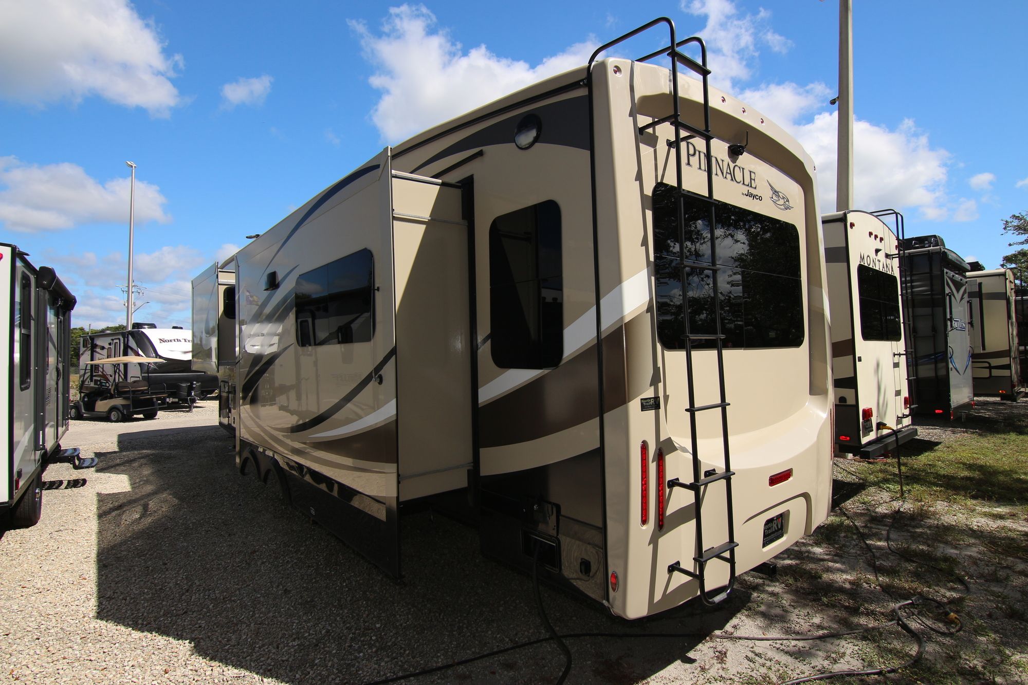 Used 2017 Jayco Pinnacle 36FBTS Fifth Wheel  For Sale