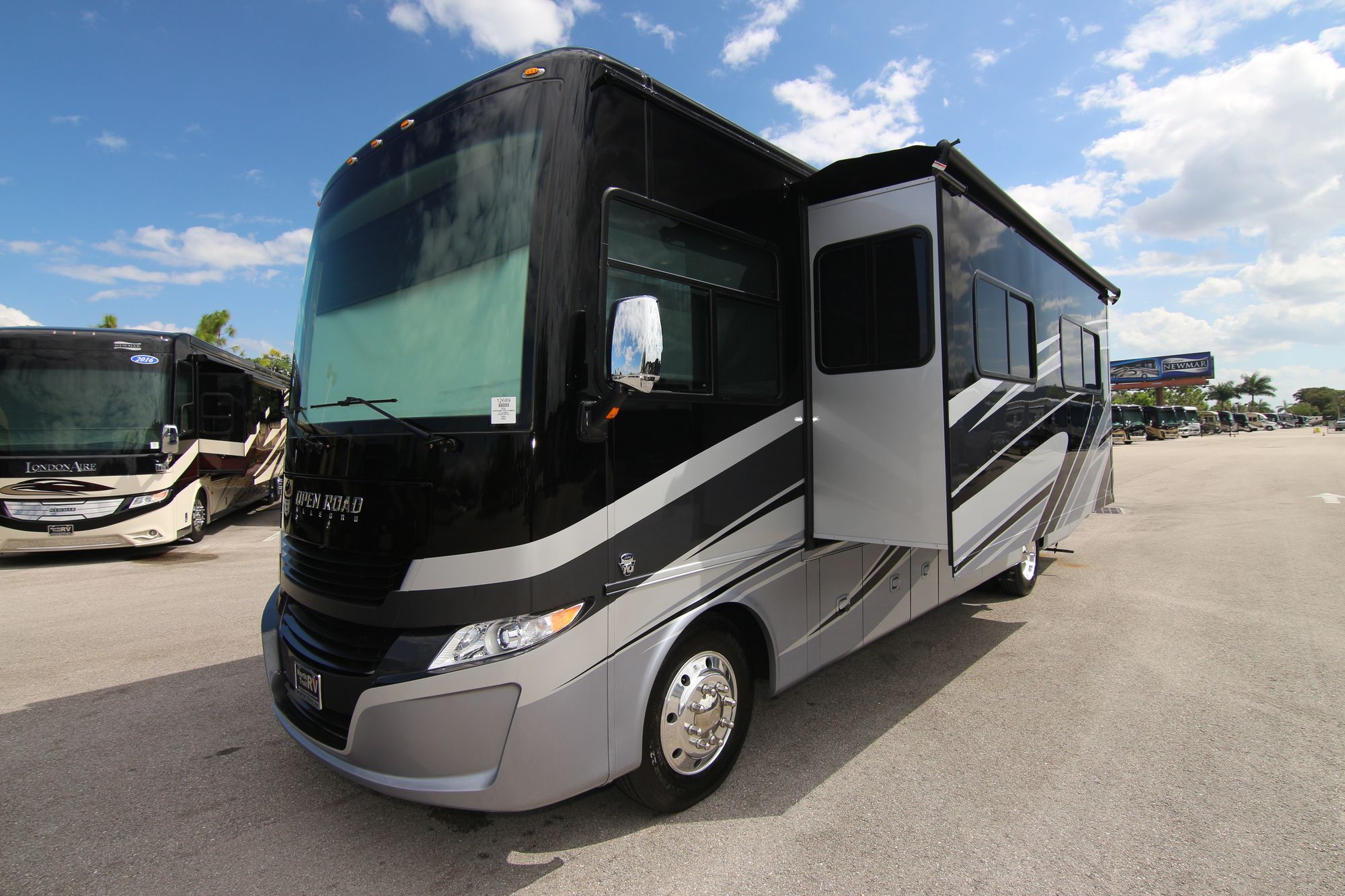 New 2020 Tiffin Motor Homes Allegro 32SA Class A  For Sale