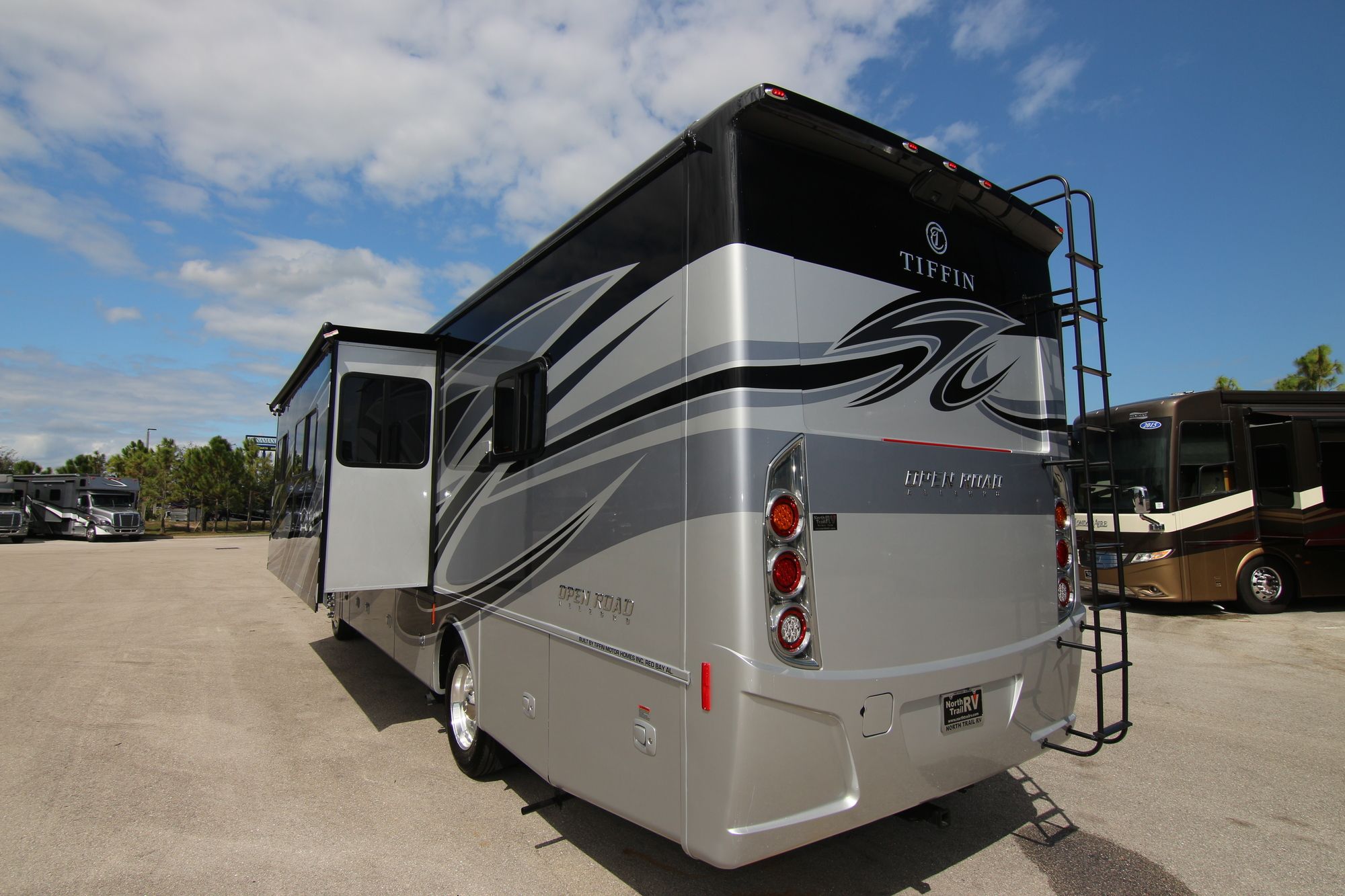 New 2020 Tiffin Motor Homes Allegro 32SA Class A  For Sale