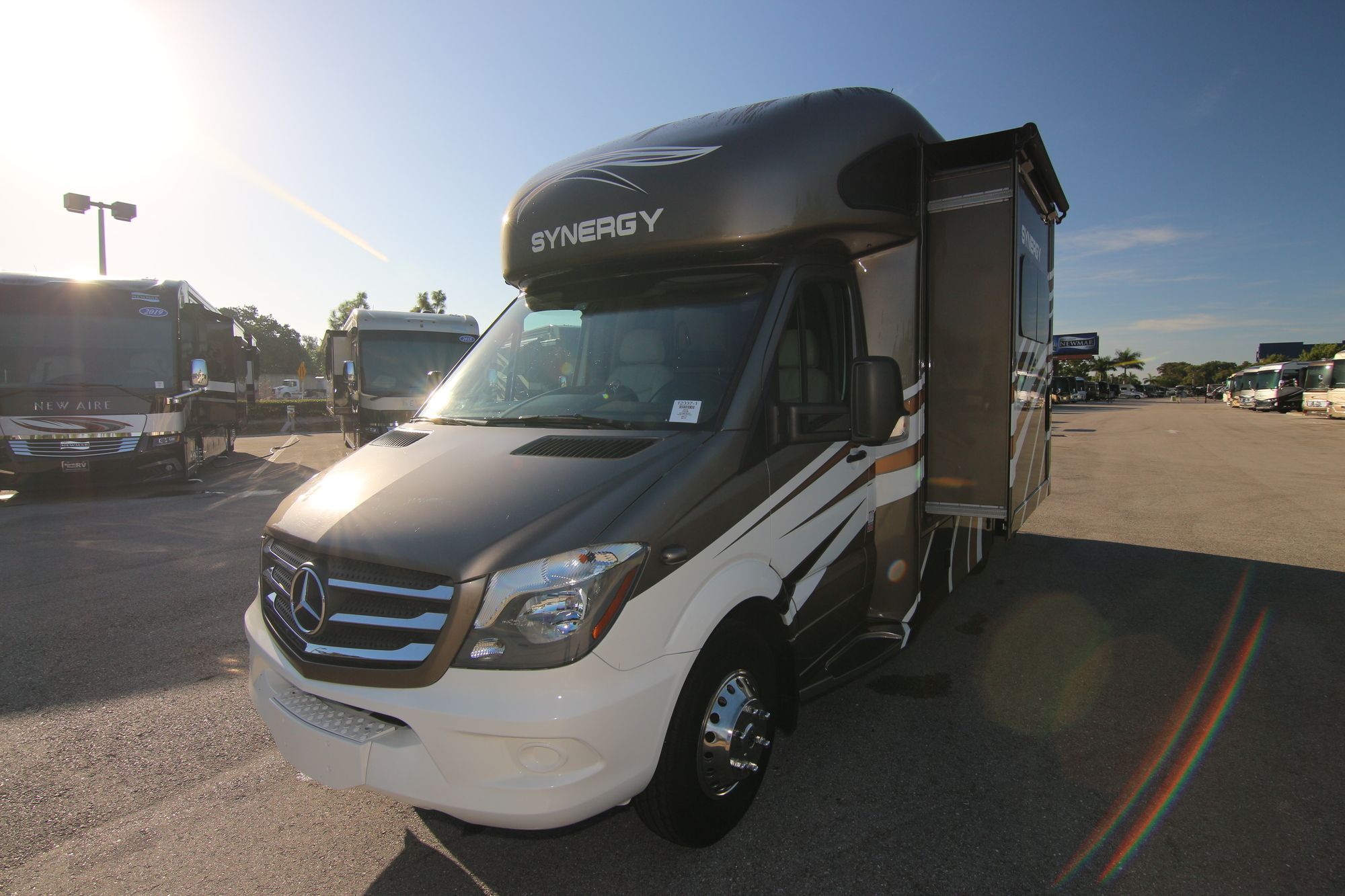 Used 2018 Thor Synergy 24TT Class C  For Sale