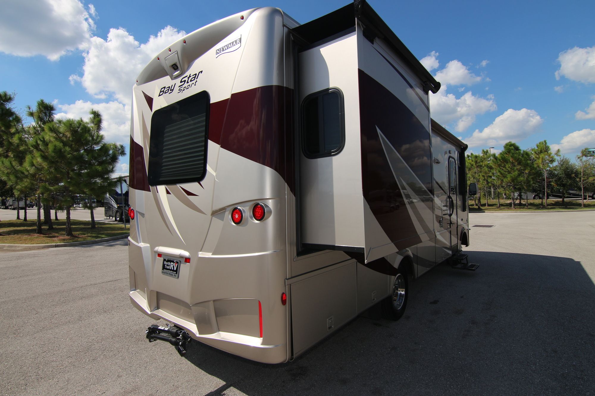 Used 2019 Newmar Bay Star Sport 2702 Class A  For Sale