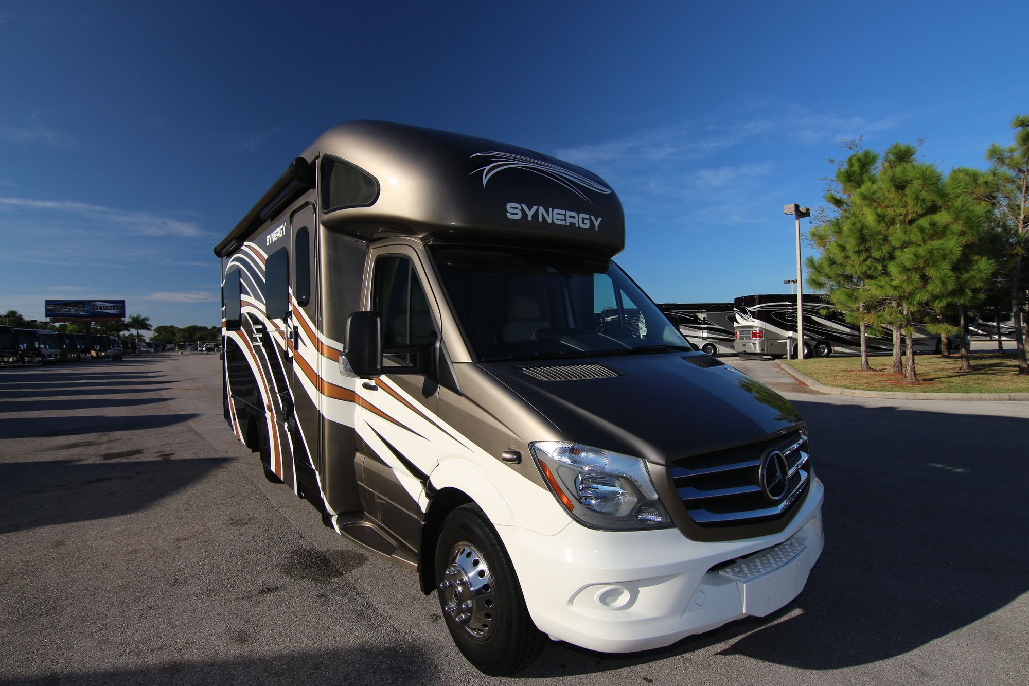 Used 2018 Thor Synergy 24TT Class C  For Sale