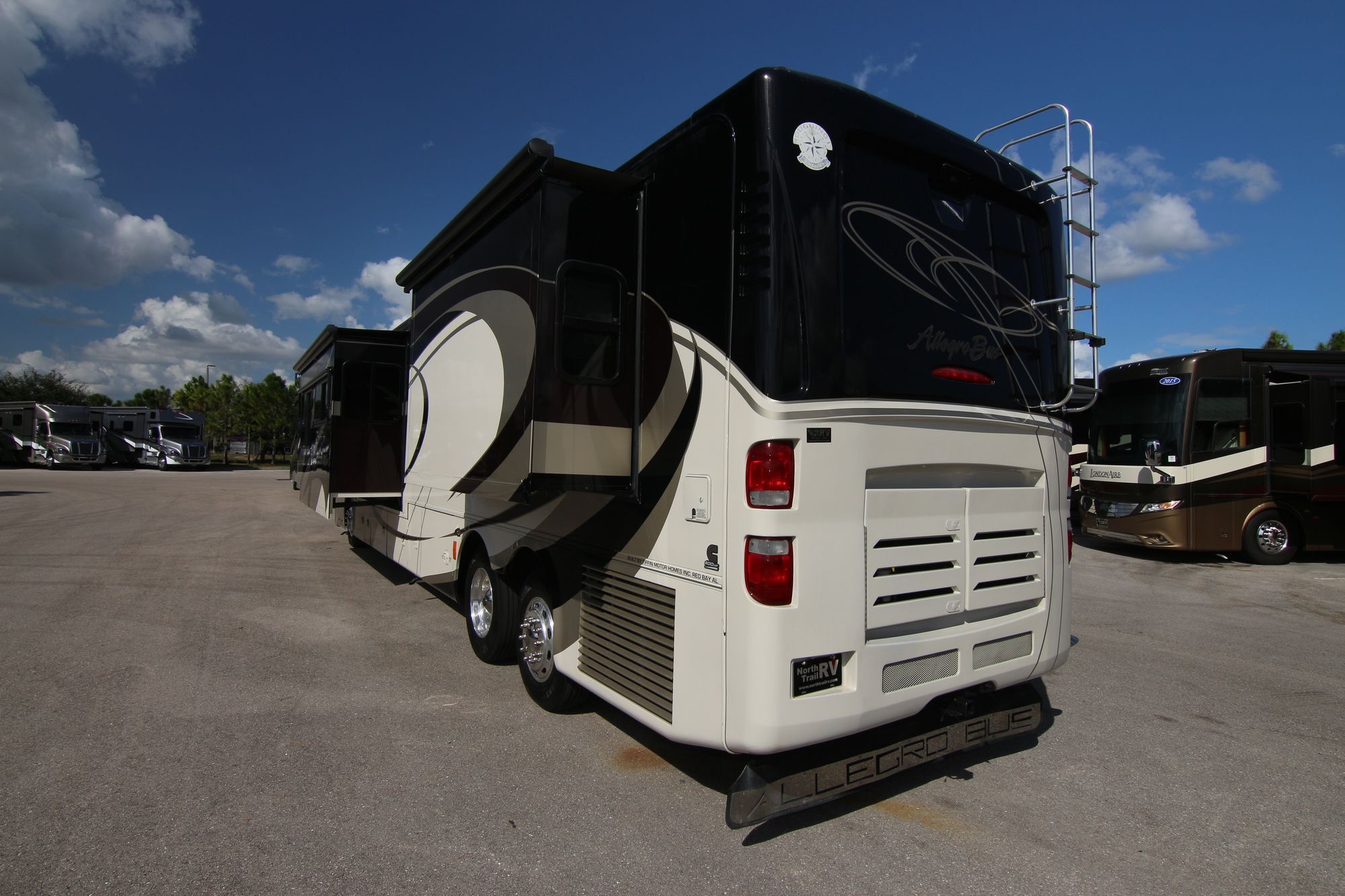 Used 2008 Tiffin Motor Homes Allegro Bus 42QRP Class A  For Sale