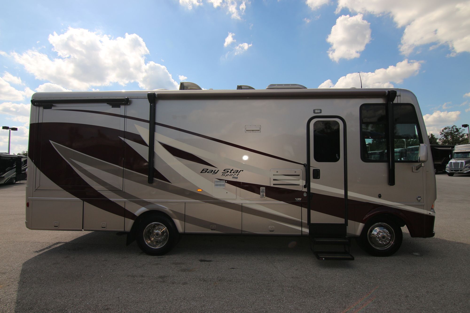 Used 2019 Newmar Bay Star Sport 2702 Class A  For Sale