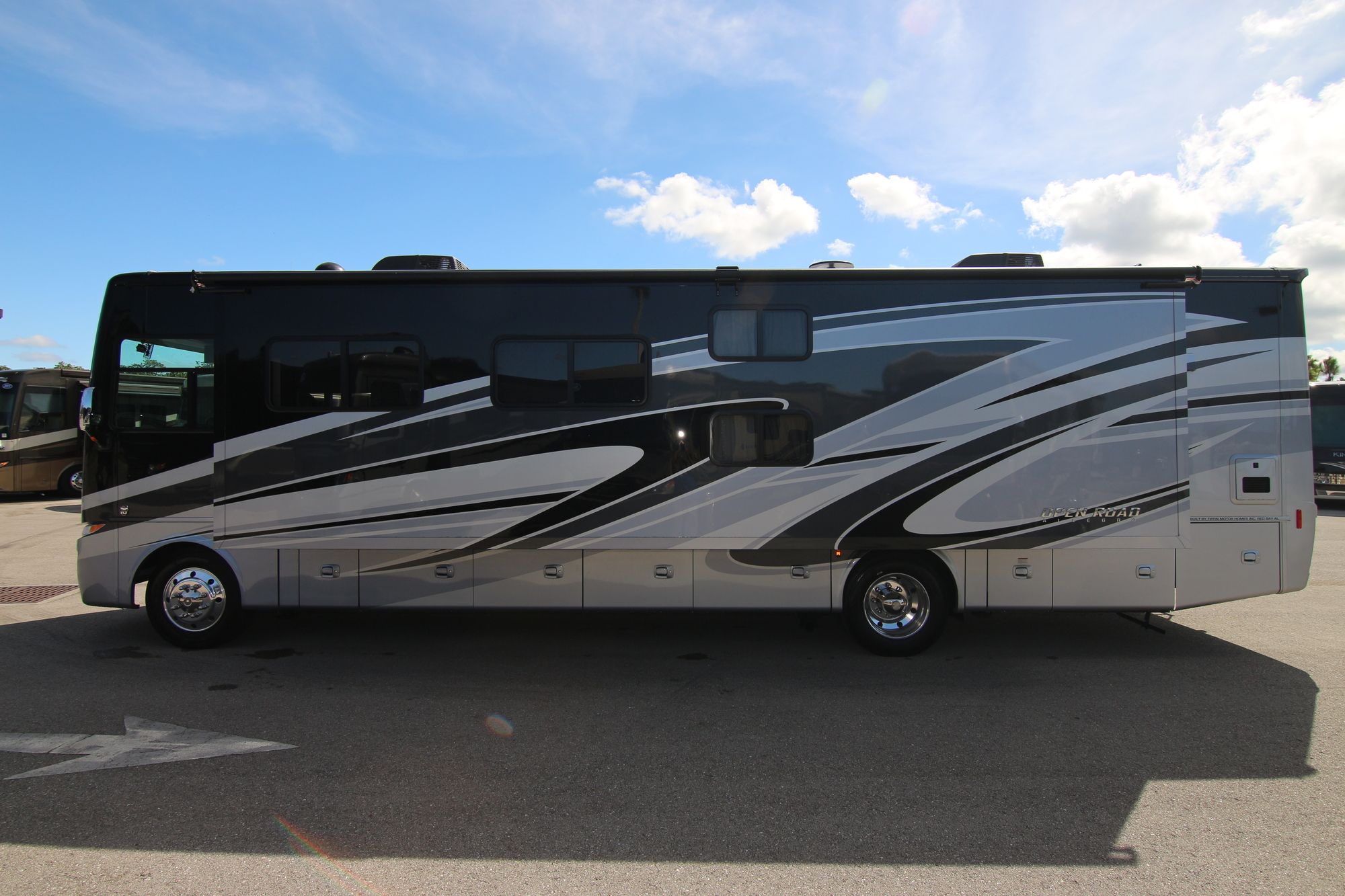 New 2020 Tiffin Motor Homes Allegro 36UA Class A  For Sale