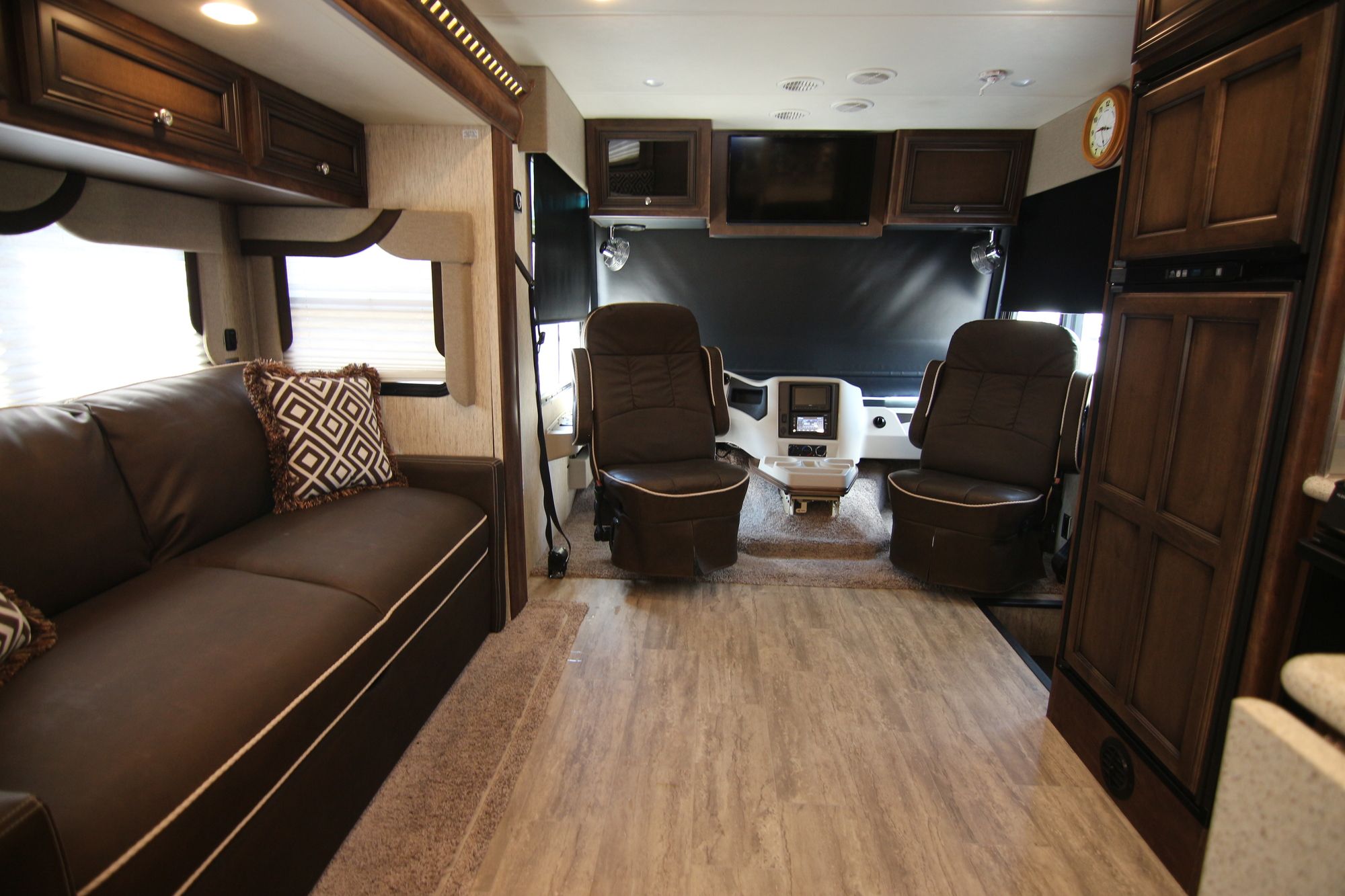 Used 2019 Newmar Bay Star Sport 2702 Class A  For Sale