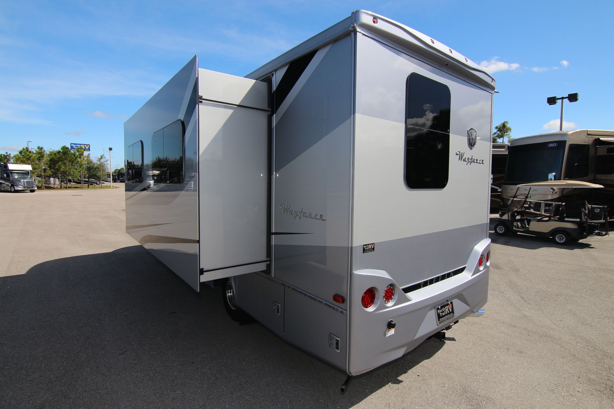 New 2020 Tiffin Motor Homes Wayfarer 25RW Class C  For Sale