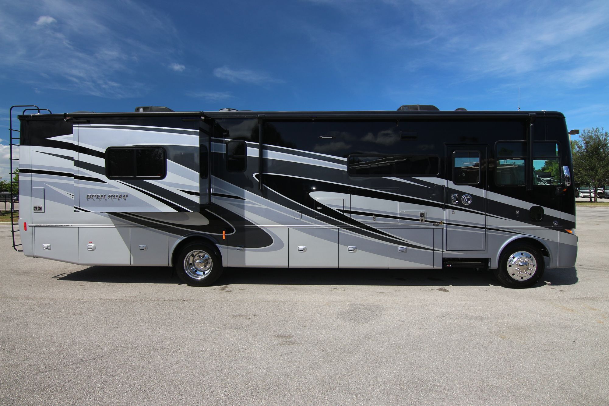 New 2020 Tiffin Motor Homes Allegro 36UA Class A  For Sale