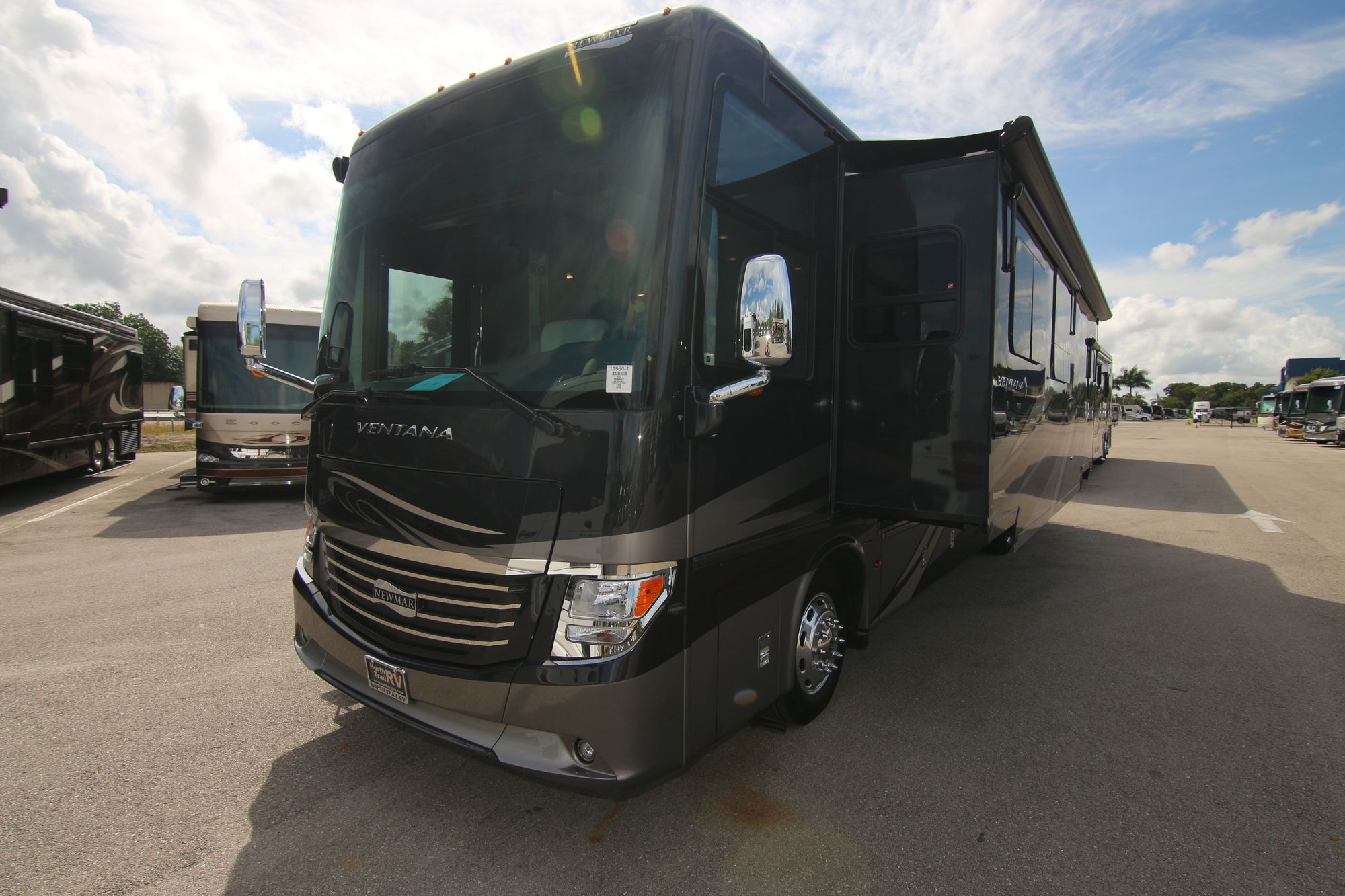 Used 2018 Newmar Ventana 3709 Class A  For Sale