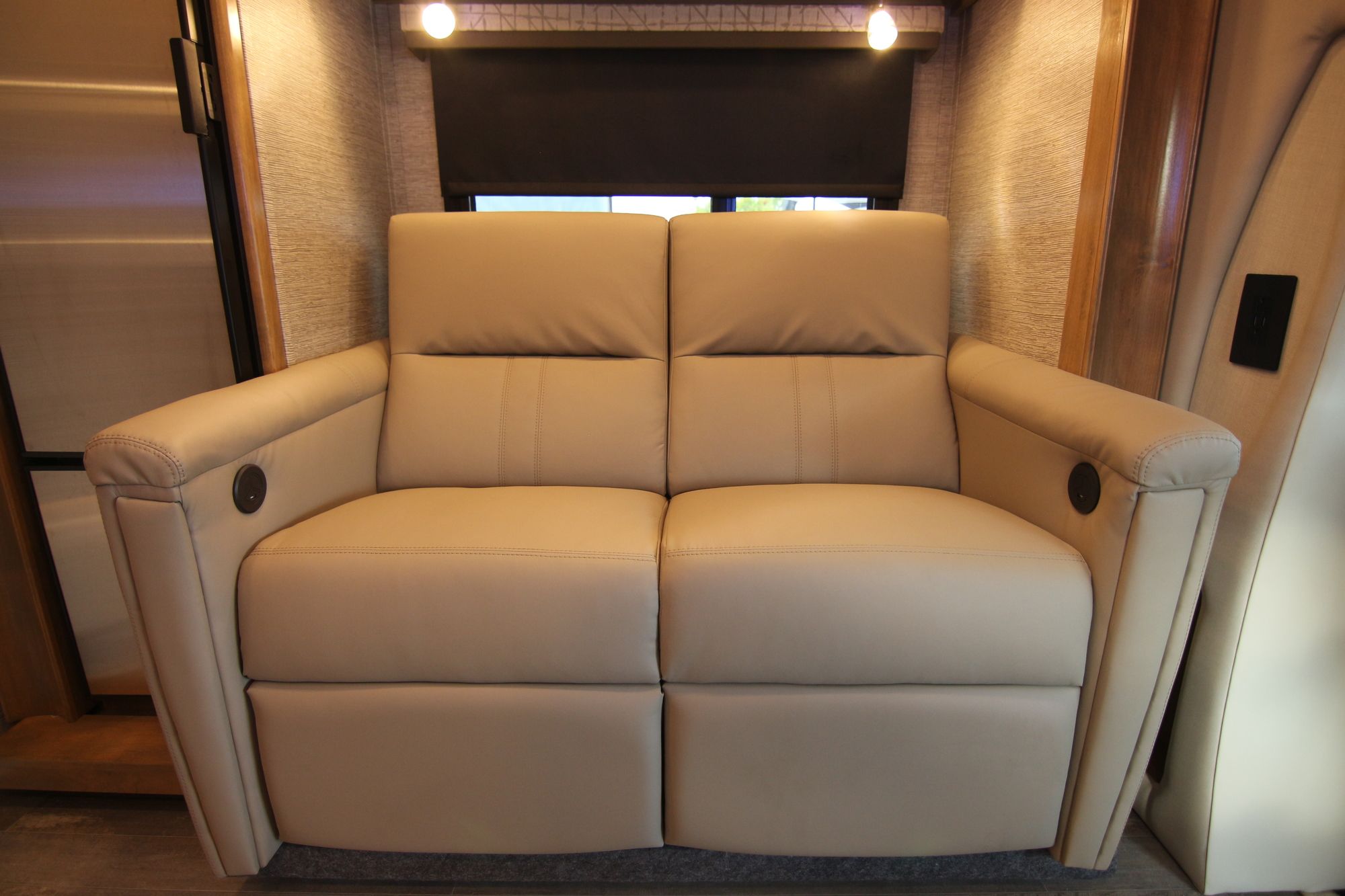 New 2020 Tiffin Motor Homes Wayfarer 24TW Class C  For Sale