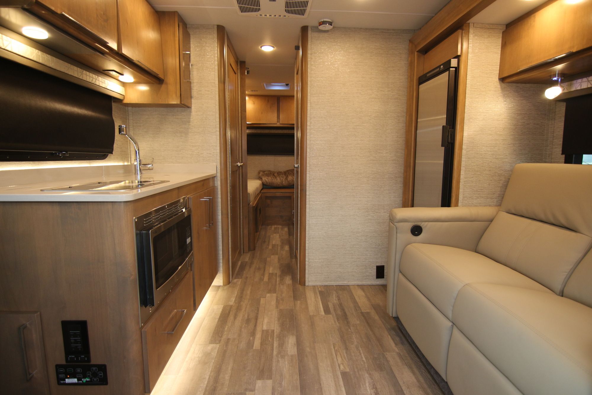 New 2020 Tiffin Motor Homes Wayfarer 24TW Class C  For Sale