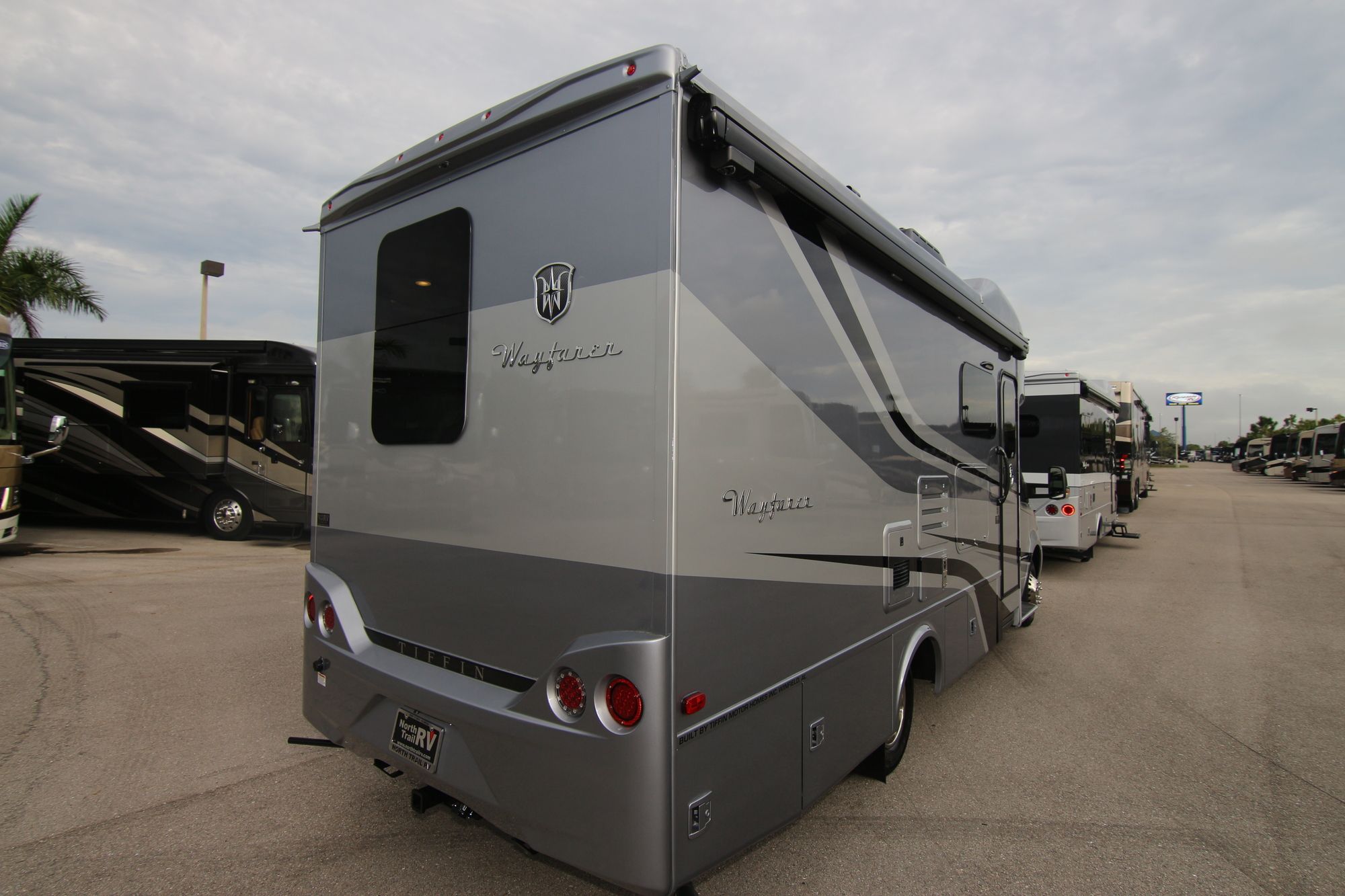 New 2020 Tiffin Motor Homes Wayfarer 25RW Class C  For Sale