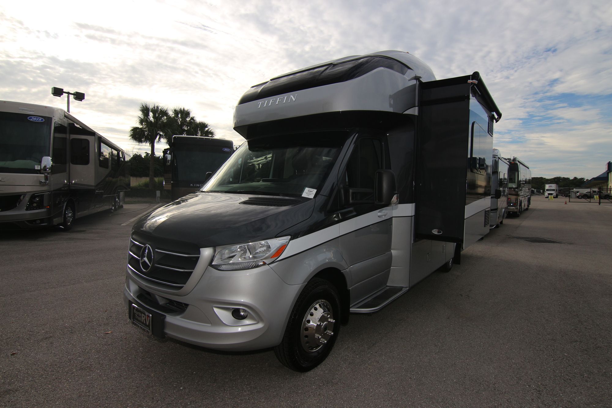 New 2020 Tiffin Motor Homes Wayfarer 24TW Class C  For Sale