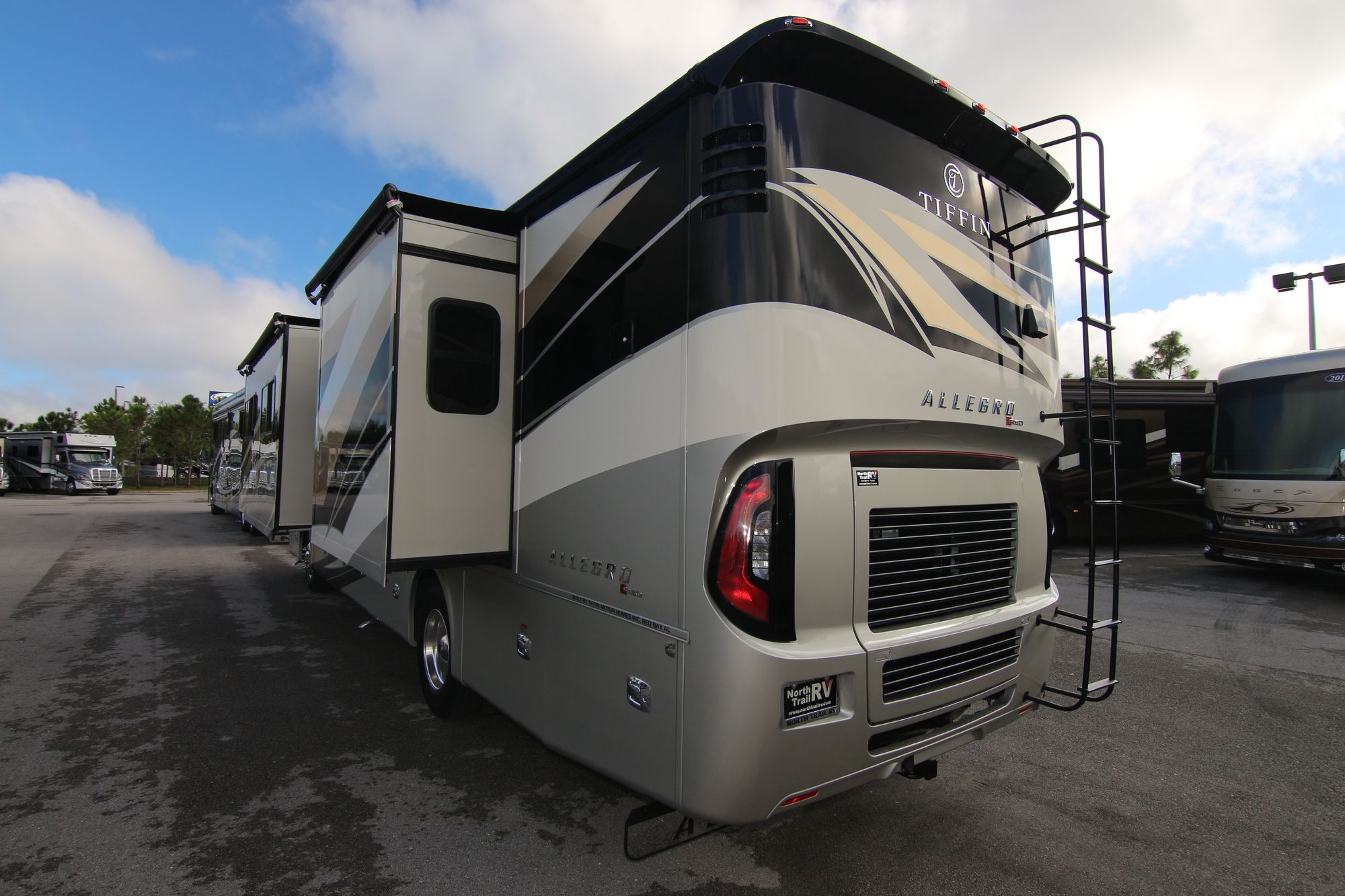 New 2020 Tiffin Motor Homes Allegro Red 37BA Class A  For Sale