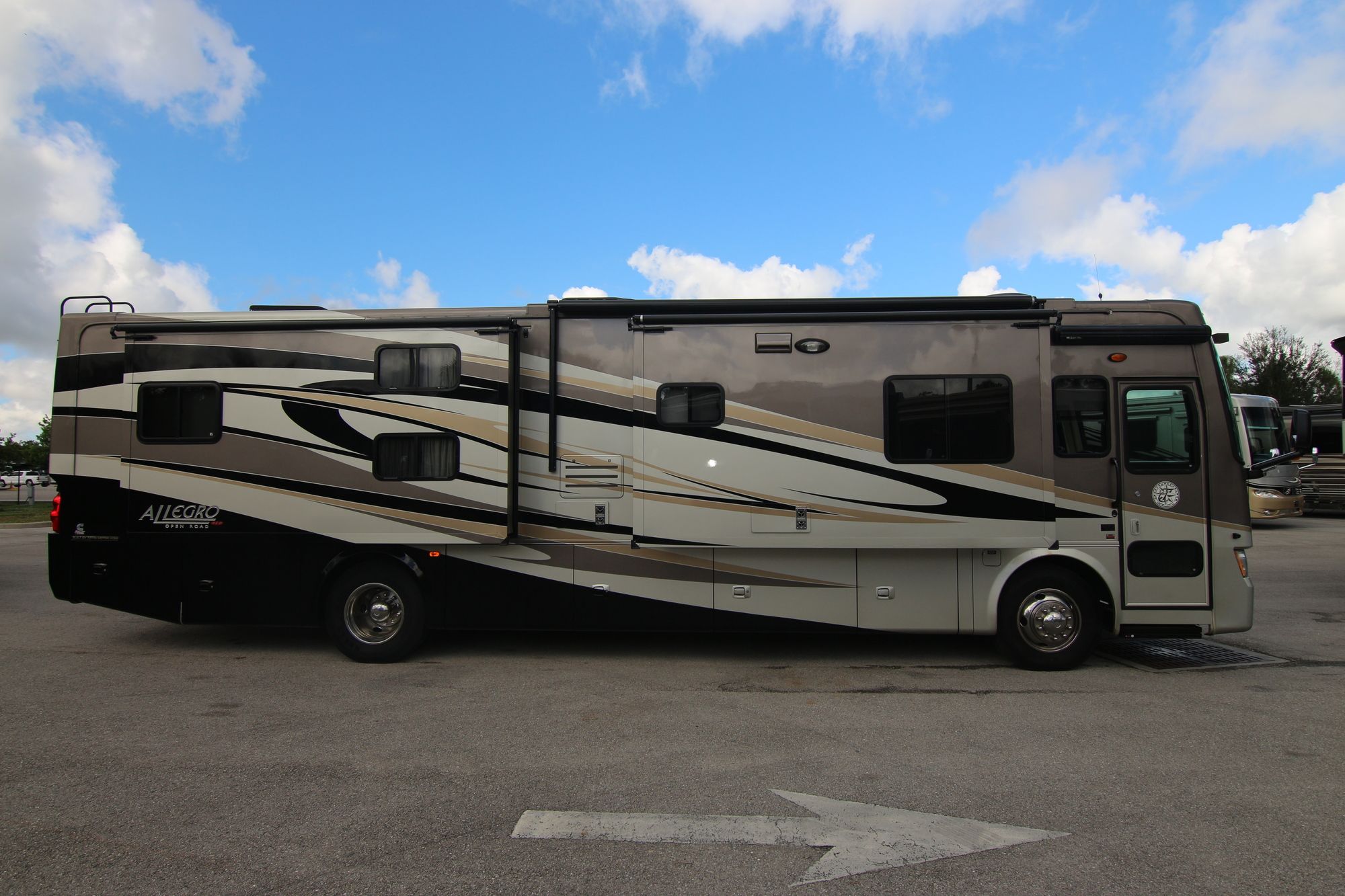 Used 2011 Tiffin Motor Homes Allegro Red 38QBA Class A  For Sale