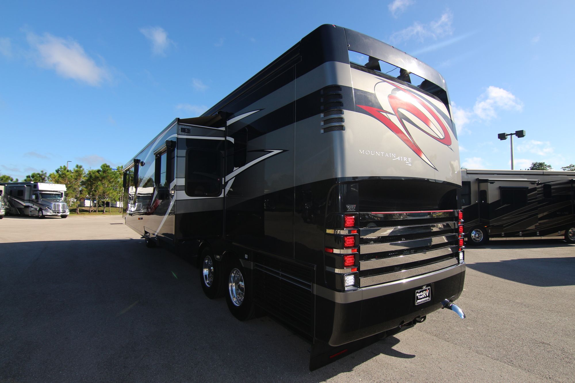 Used 2011 Newmar Mountain Aire 4344 Class A  For Sale