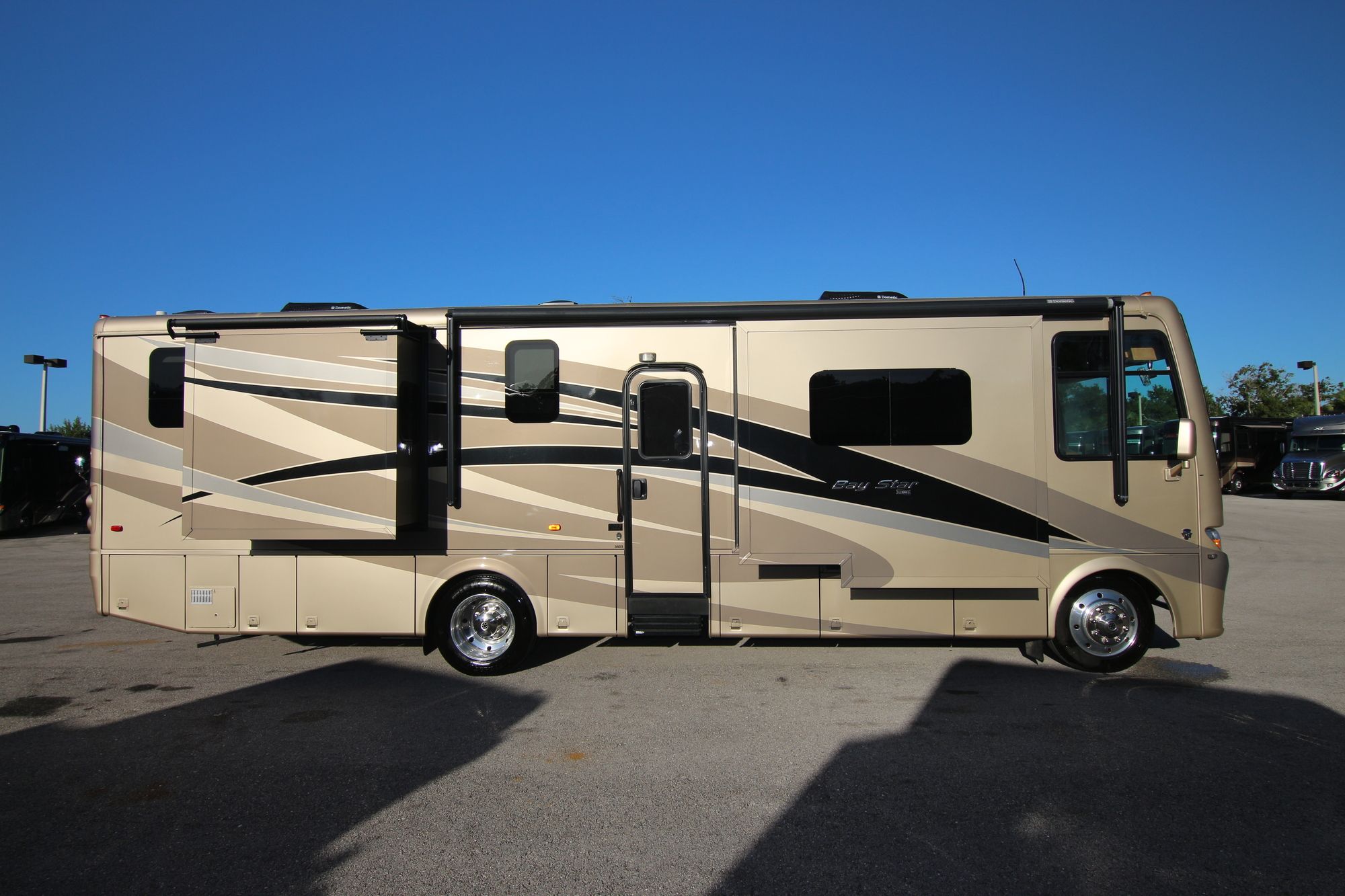 Used 2016 Newmar Bay Star 3403 Class A  For Sale