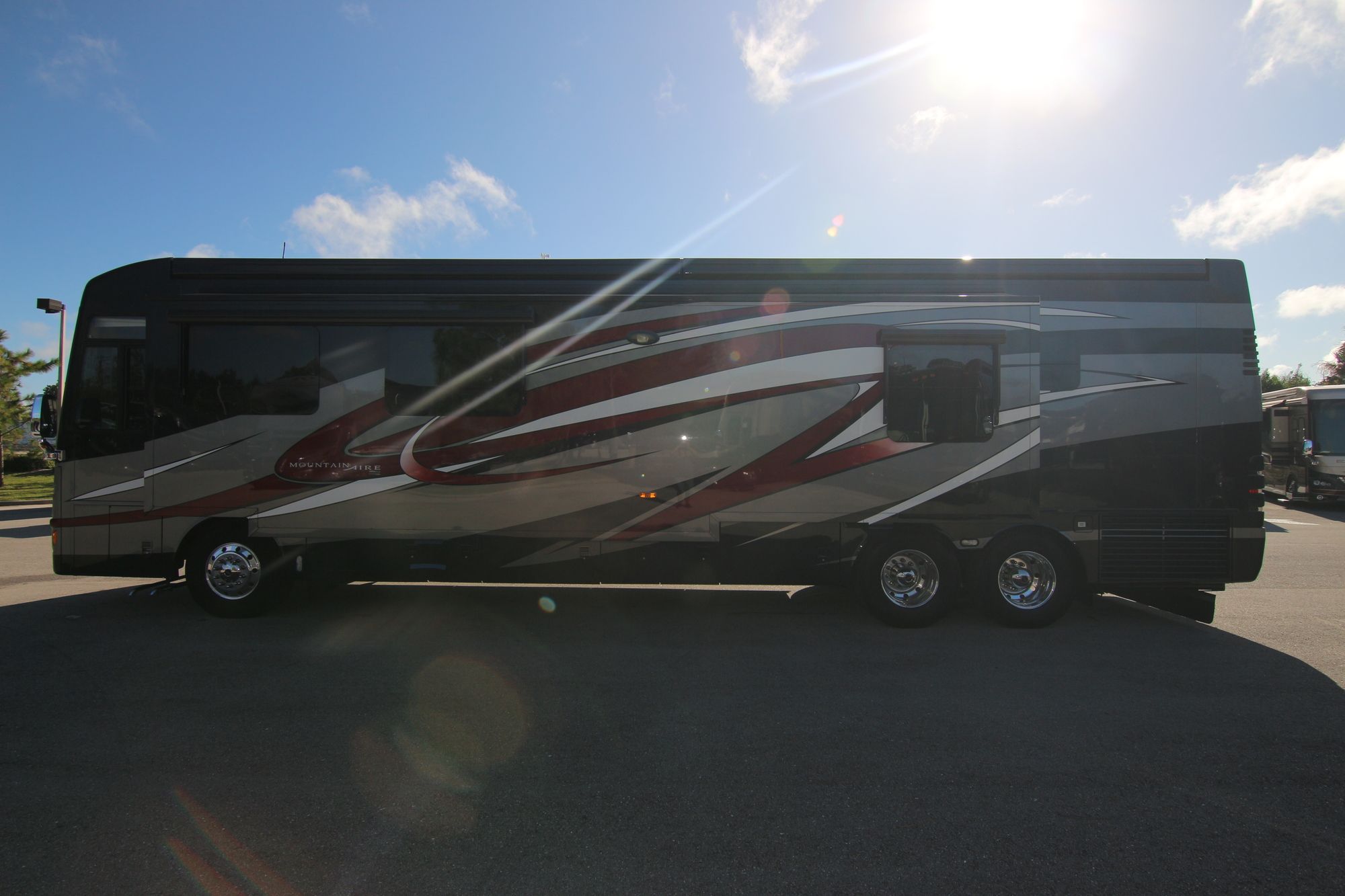 Used 2011 Newmar Mountain Aire 4344 Class A  For Sale