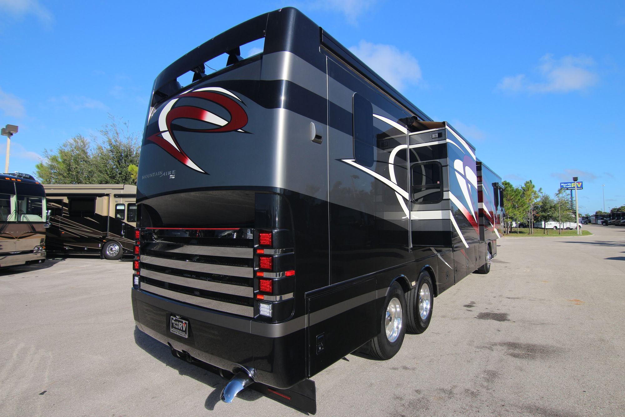 Used 2011 Newmar Mountain Aire 4344 Class A  For Sale