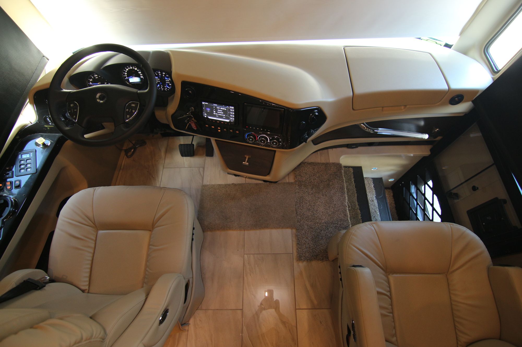 New 2019 Tiffin Motor Homes Phaeton 44 OH Class A  For Sale