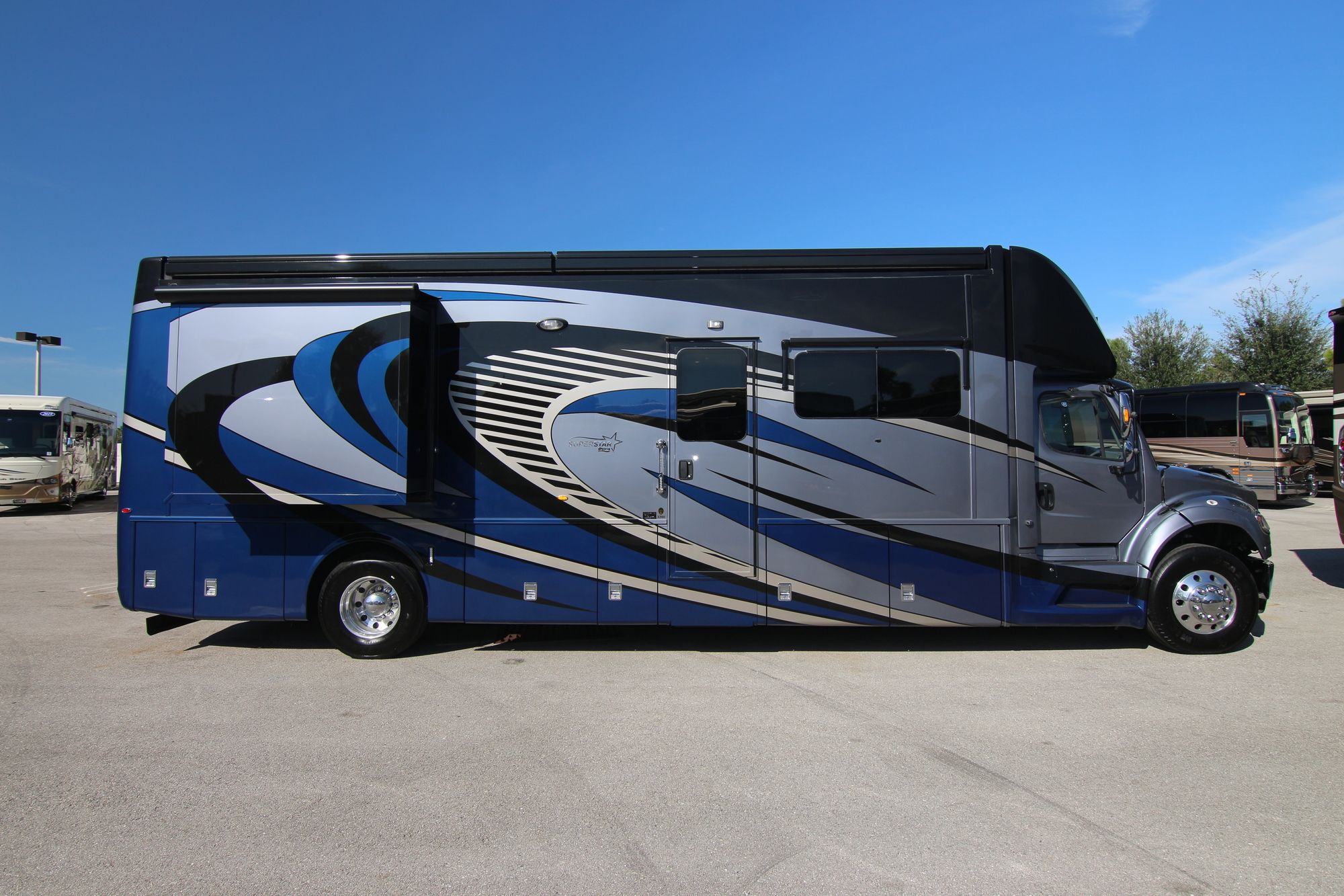 2020 Newmar Super Star 3746 Super C (Stock 12425)