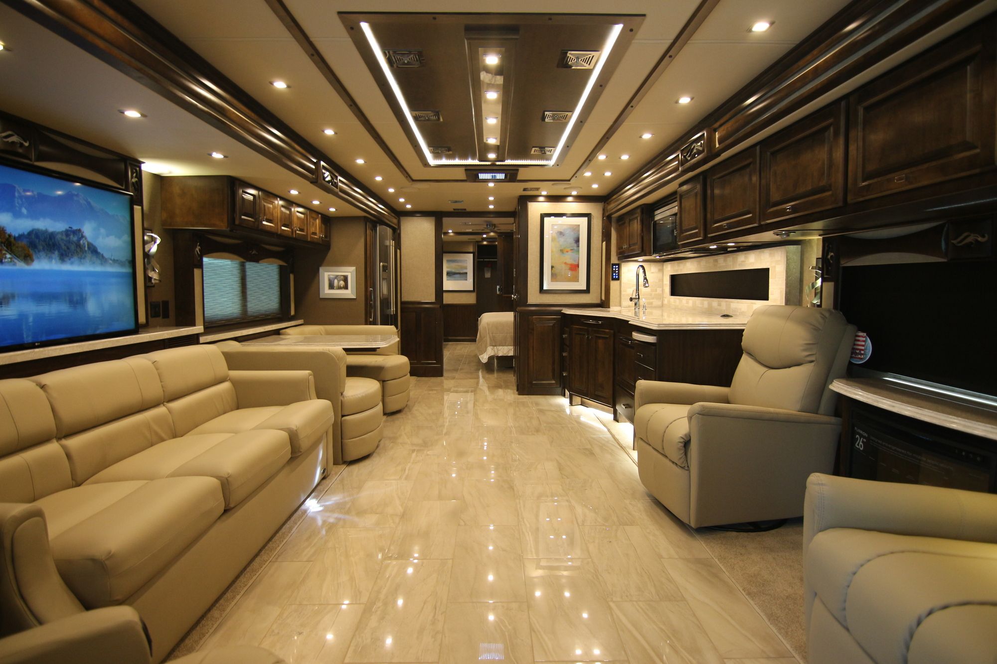 New 2019 Tiffin Motor Homes Phaeton 44 OH Class A  For Sale