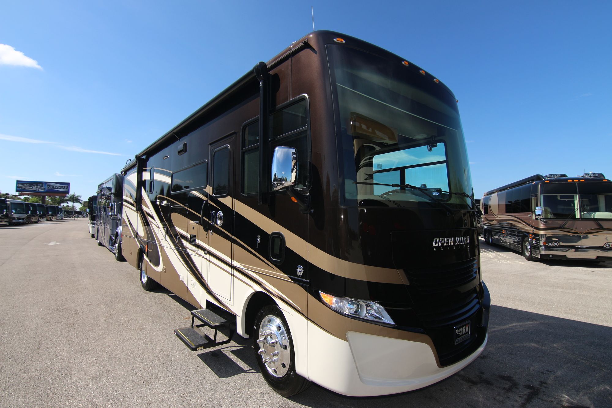 New 2020 Tiffin Motor Homes Allegro 32SA Class A  For Sale