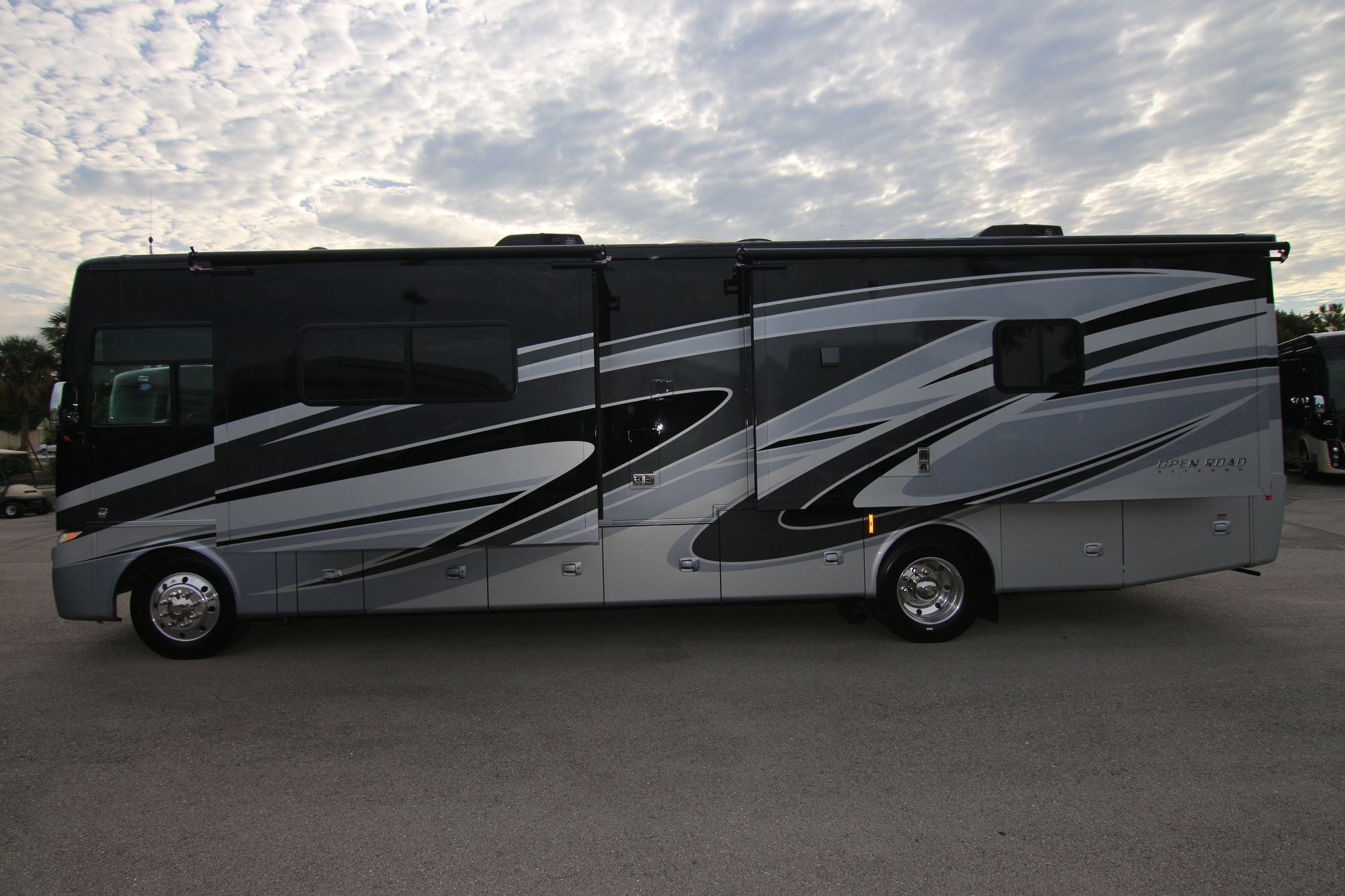 New 2020 Tiffin Motor Homes Allegro 34PA Class A  For Sale