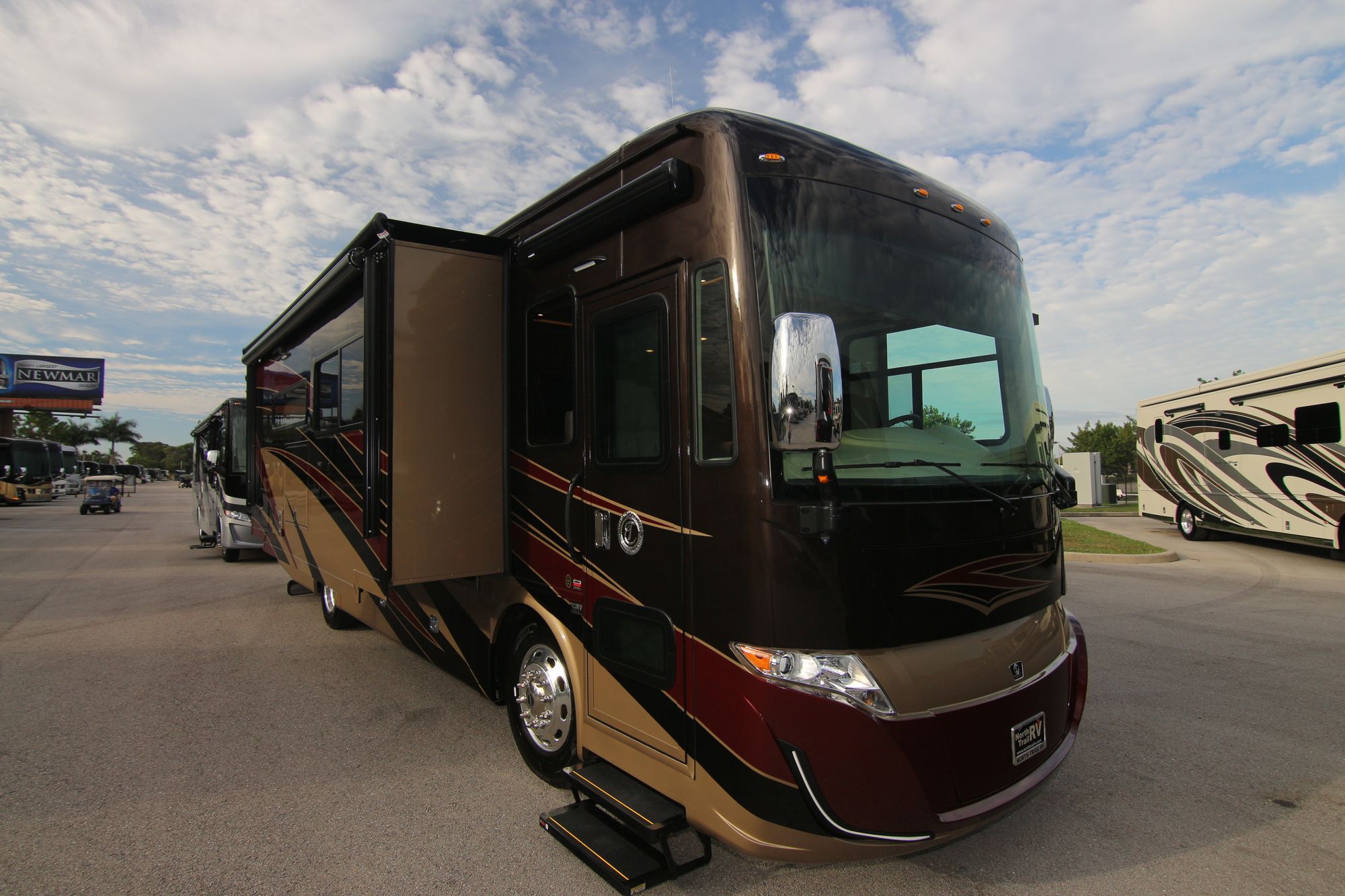 New 2020 Tiffin Motor Homes Allegro Red 33AA Class A  For Sale