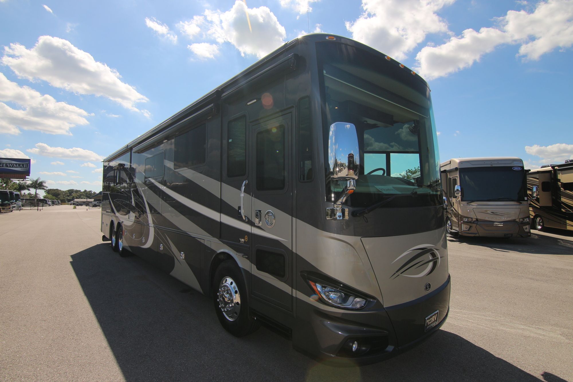 New 2019 Tiffin Motor Homes Phaeton 44 OH Class A  For Sale