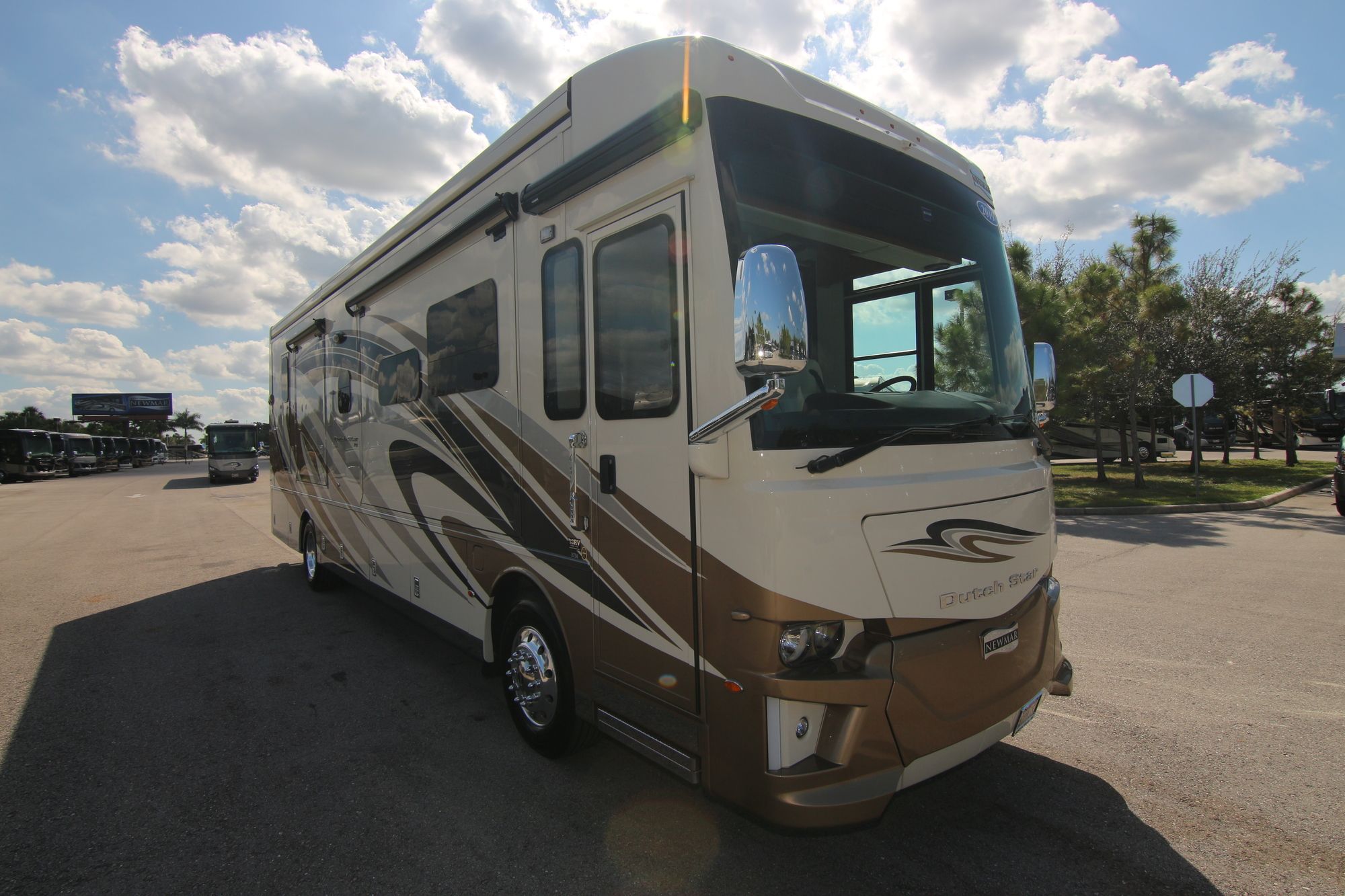 Used 2019 Newmar Dutch Star 3736 Class A  For Sale